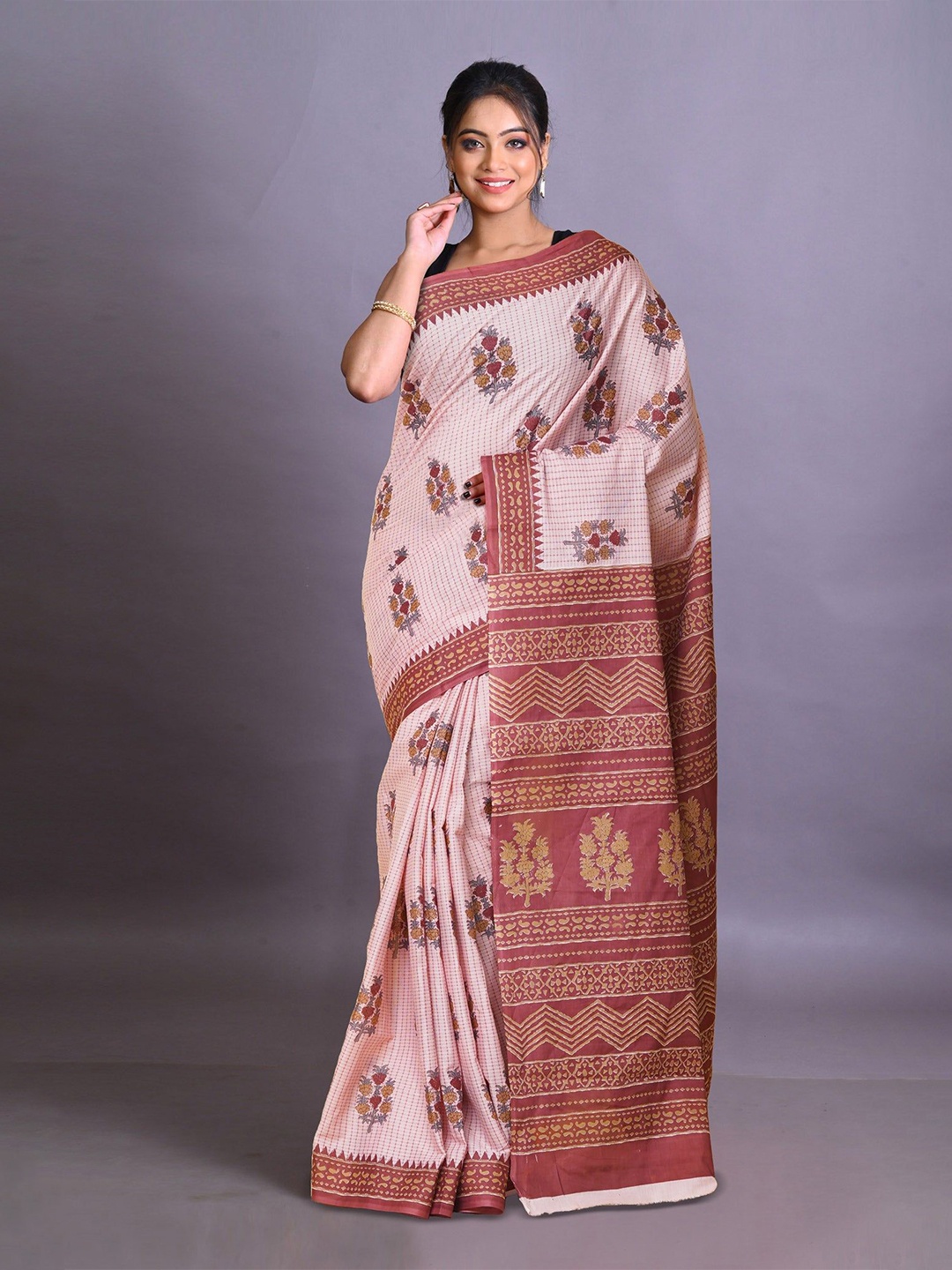 

Unnati Silks Floral Pure Cotton Handloom Block Print Saree, Pink