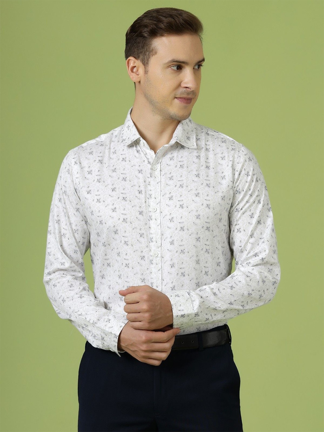 

Gavin Paris Men Relaxed Fit Spread Collar Floral Printed Cotton Semiformal Shirt, White