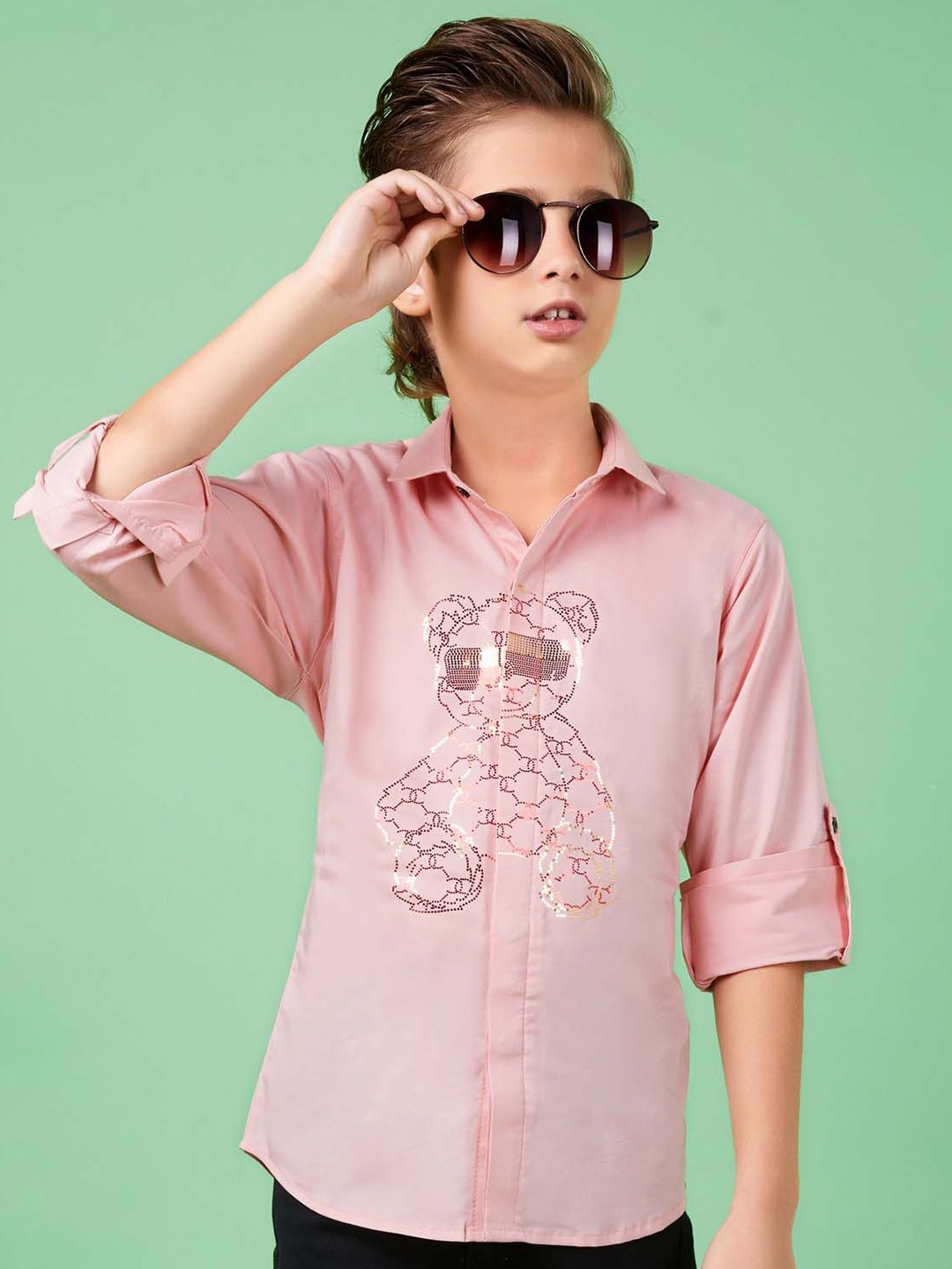 

MashUp Boys Classic Spread Collar Graphic Embellished Cotton Casual Shirt, Pink