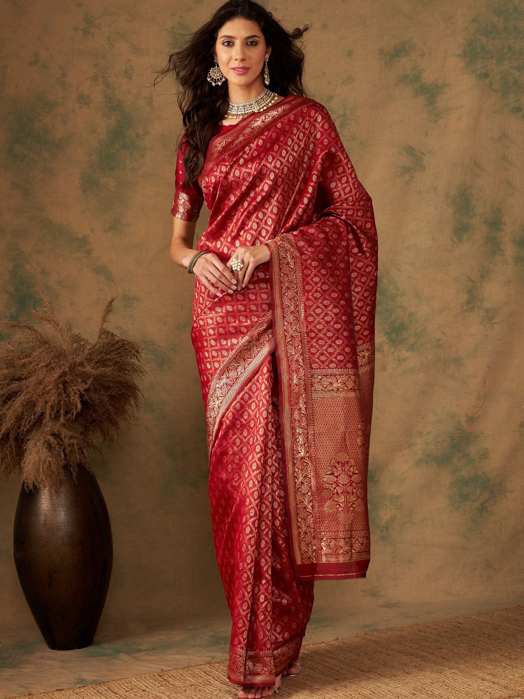 

DIVASTRI Woven Design Zari Designer Banarasi Saree, Red