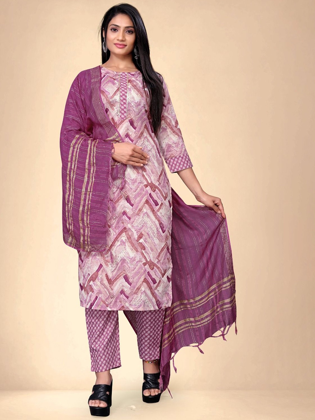 

Abhilasha Women Floral Printed Regular Pure Cotton Kurta with Trousers & With Dupatta, Purple