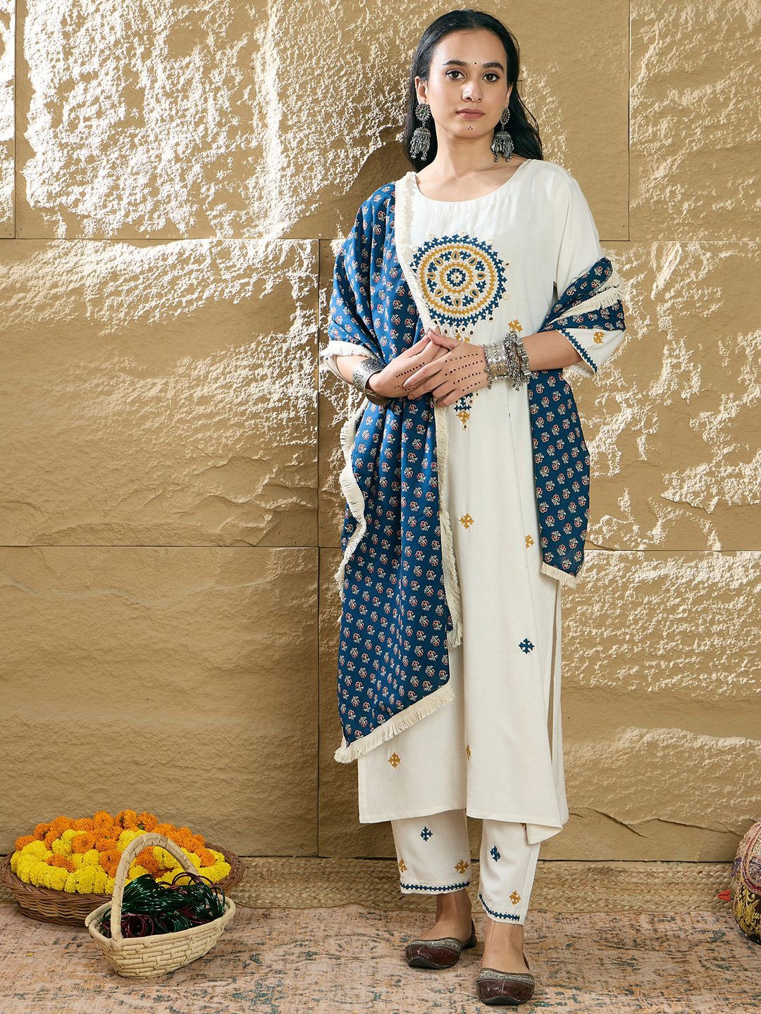 

Indo Era Women Ethnic Motifs Embroidered Kurta with Trousers & Dupatta, Cream