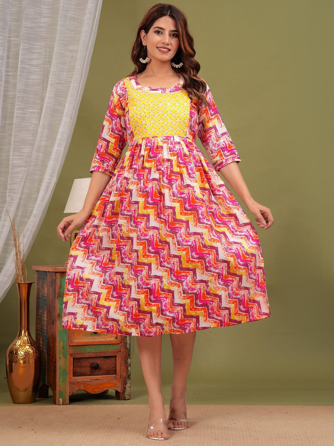 

NITVAN Women Floral Printed Gotta Patti Maternity Kurta, Pink