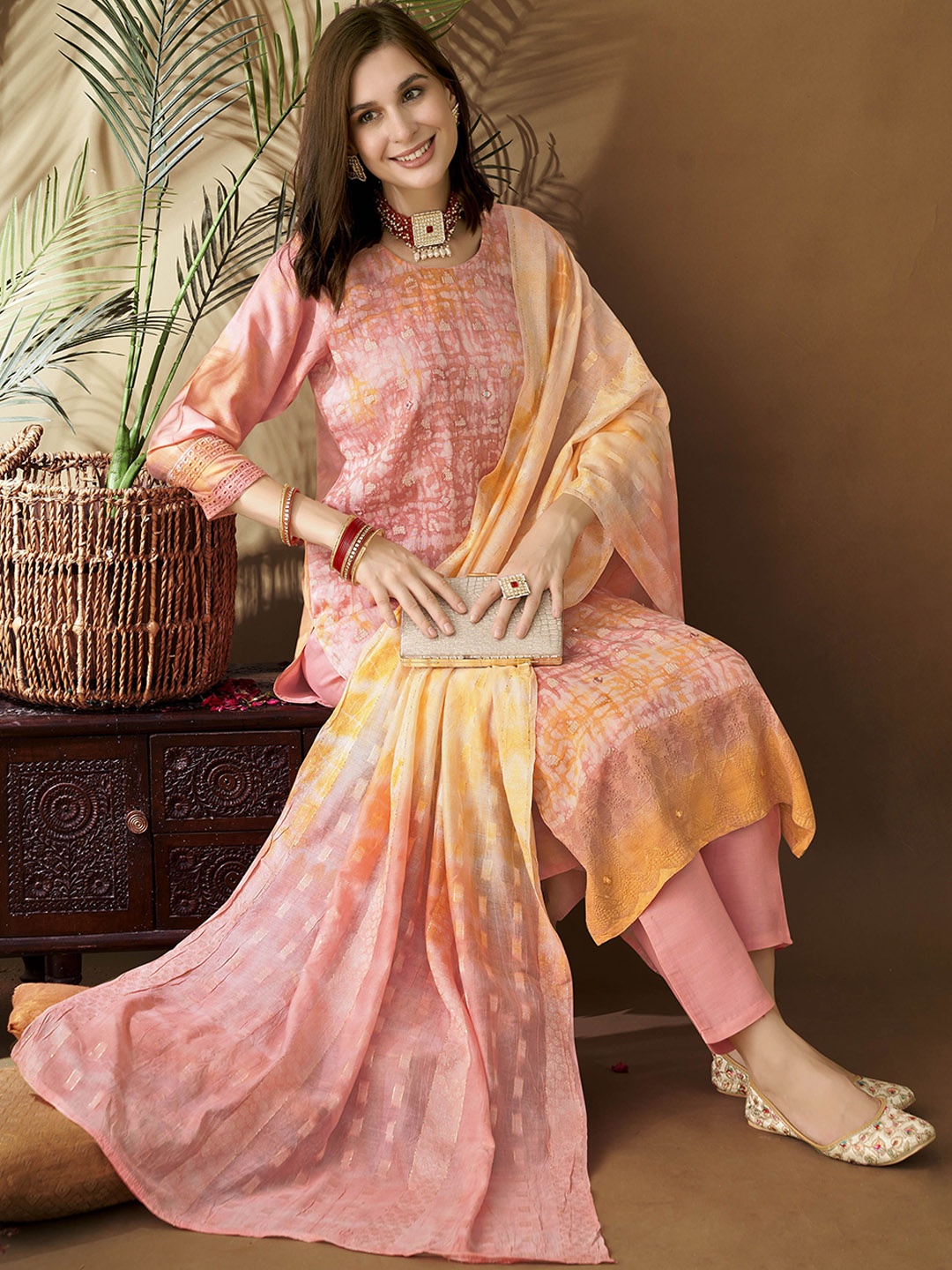 

Anouk Women Ethnic Motifs Embroidered Regular Kurta with Trousers & With Dupatta, Peach