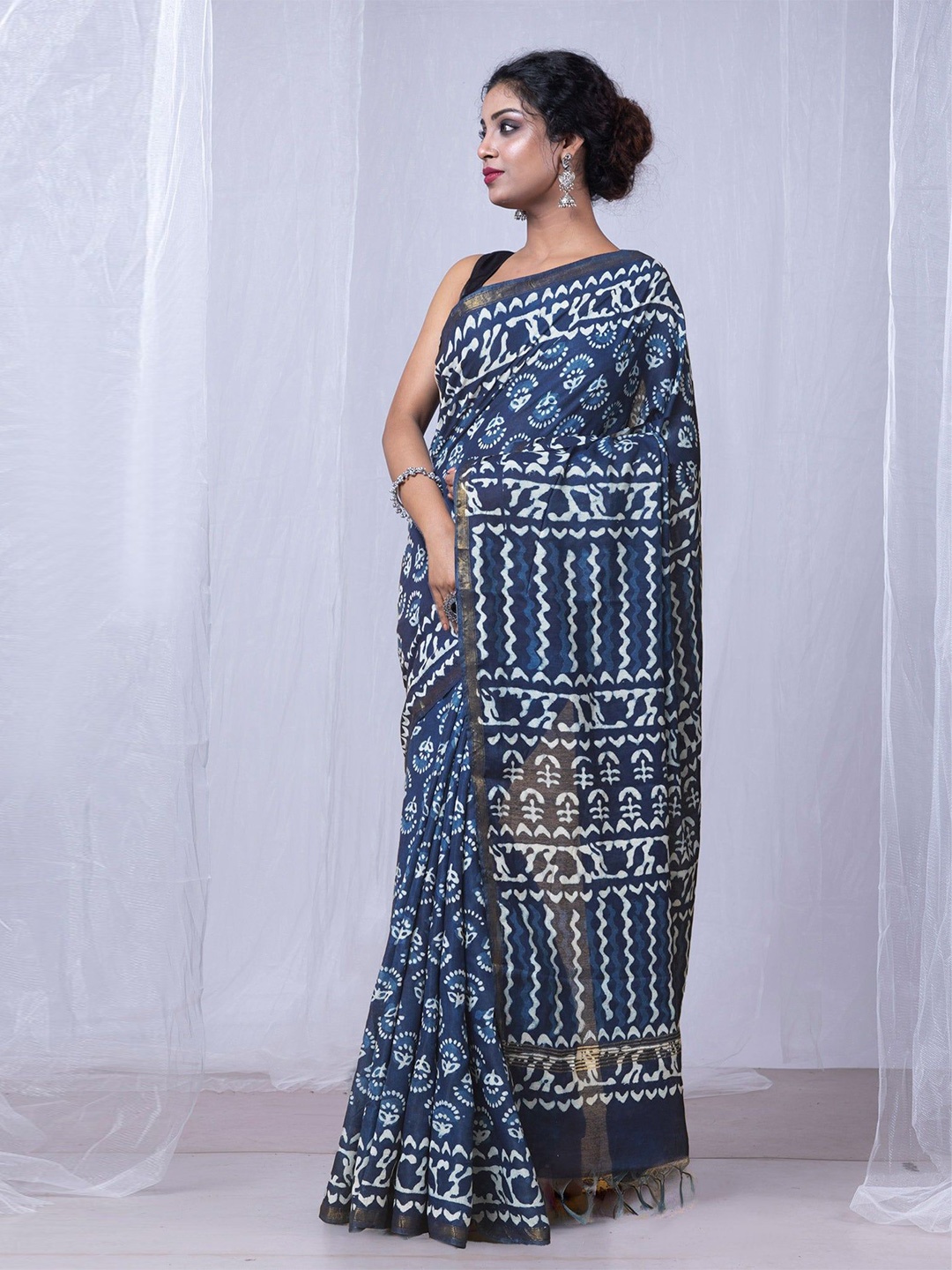 

Unnati Silks Floral Zari Handloom Chanderi Saree, Blue