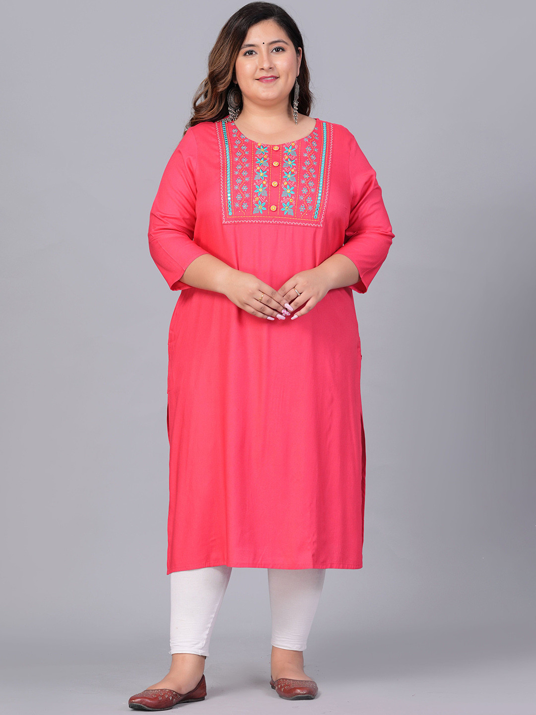 

Sztori Women Yoke Design Thread Work Kurta, Pink