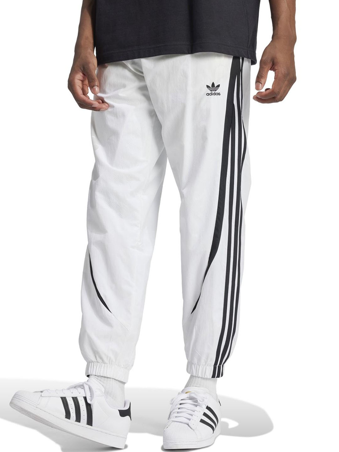 

ADIDAS Originals Men Brand Logo Regular Fit Mid-Rise Joggers, White