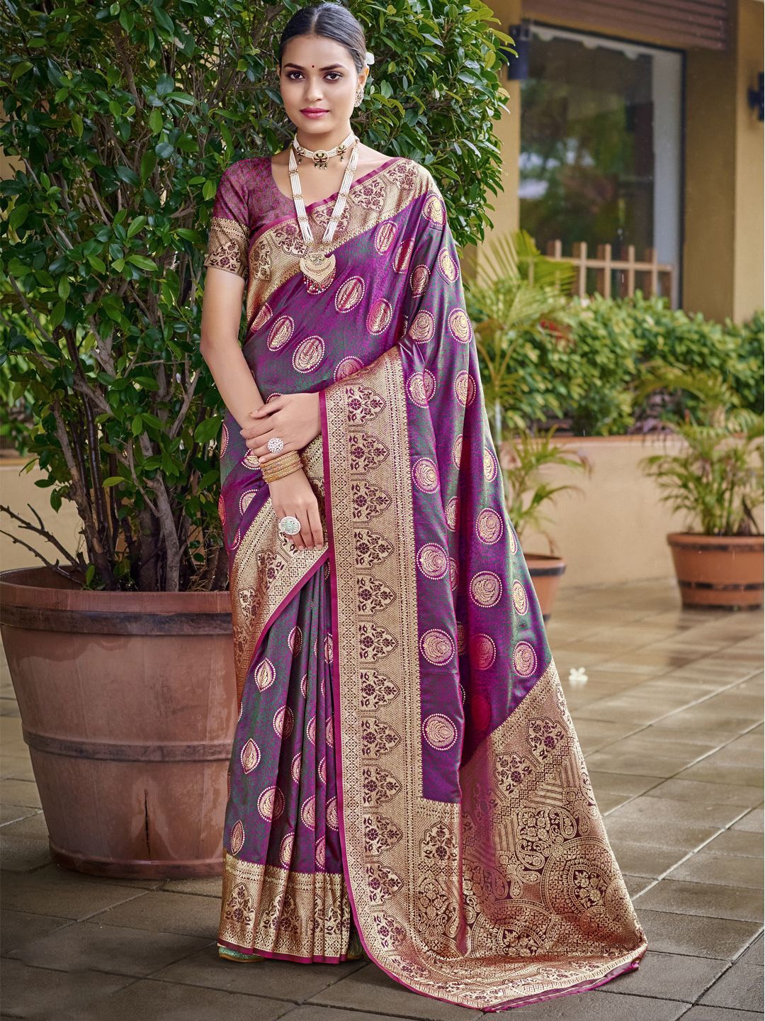 

SANGAM PRINTS Woven Design Zari Silk Blend Tussar Saree, Purple