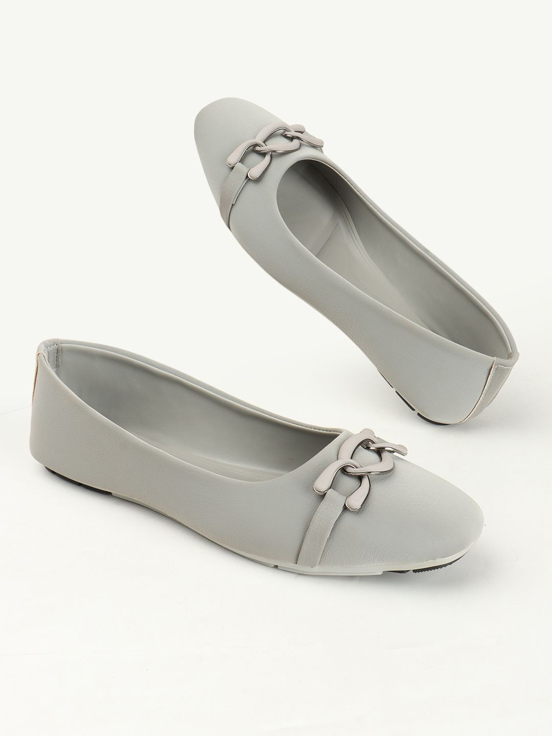 

Lavie Women Solid Ballerinas Flats, Grey