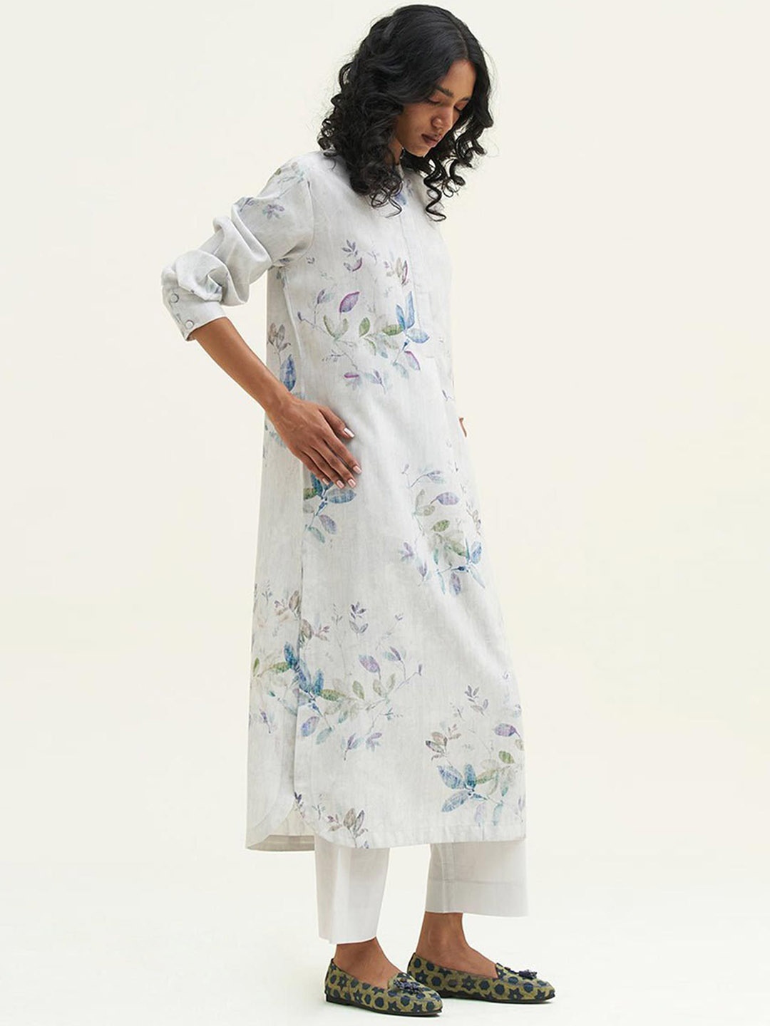 

Ganga Foggy Dew Floral Printed Pure Cotton Tunic & Trouser, Grey