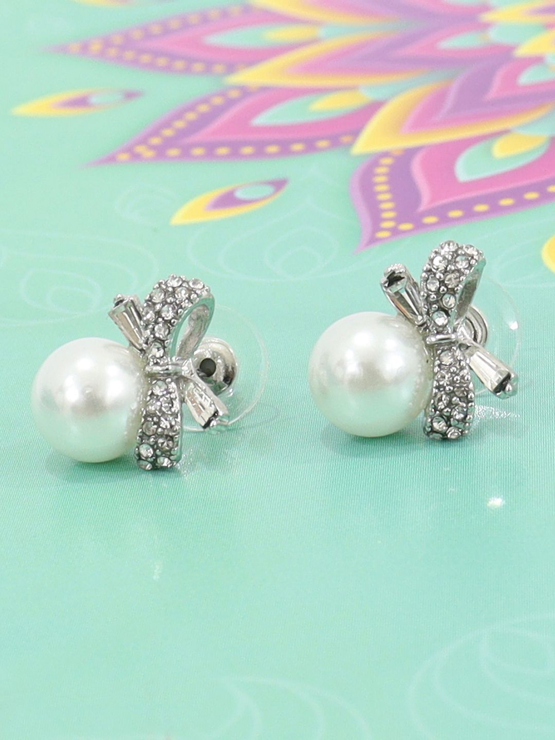 

FIMBUL Stainless Steel Pearl Beaded Classic Studs, Silver