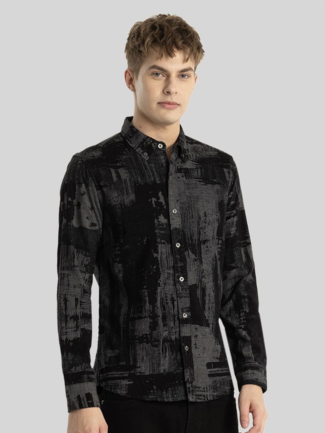 

Snitch Men Smart Button-Down Collar Abstract Printed Slim Fit Casual Shirt, Black