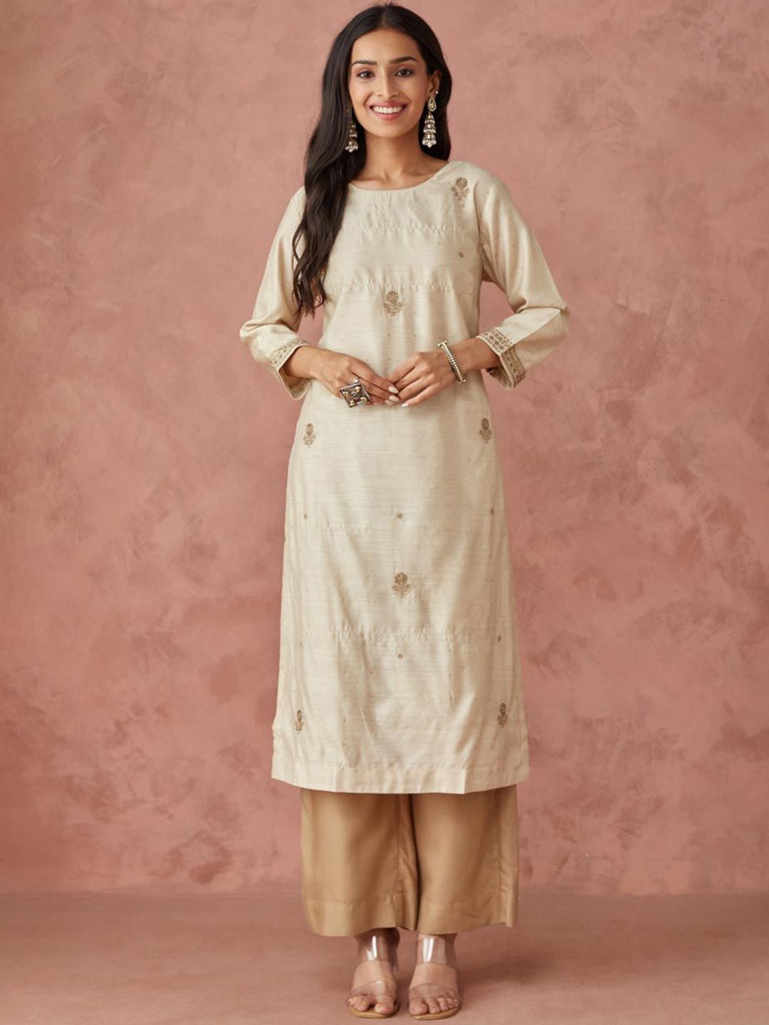

Fabindia Women Embroidered Kurta, Beige