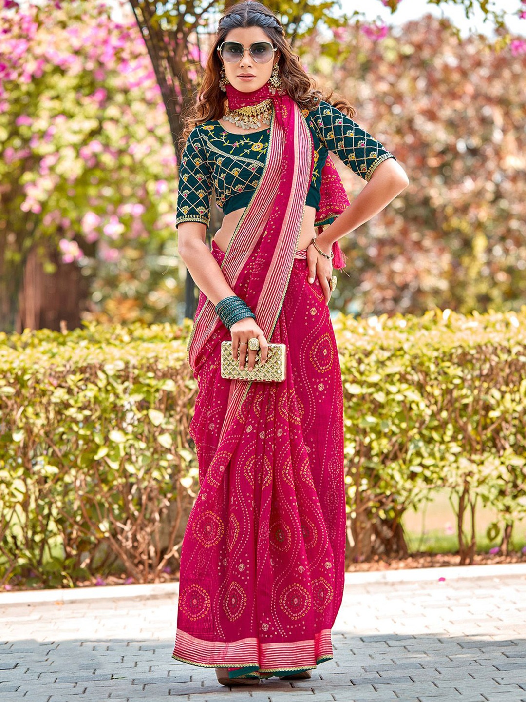 

Mitera Bandhani Printed Bandhani Celebrity Saree, Pink