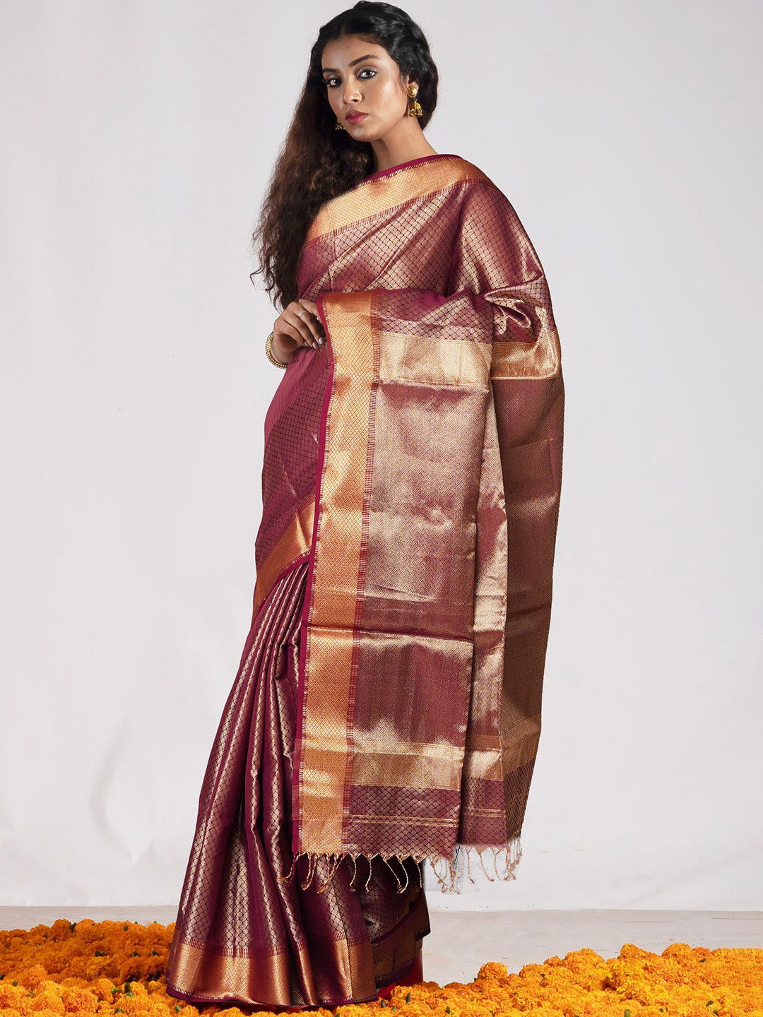 

Unnati Silks Woven Design Handloom Maheshwari Saree, Maroon