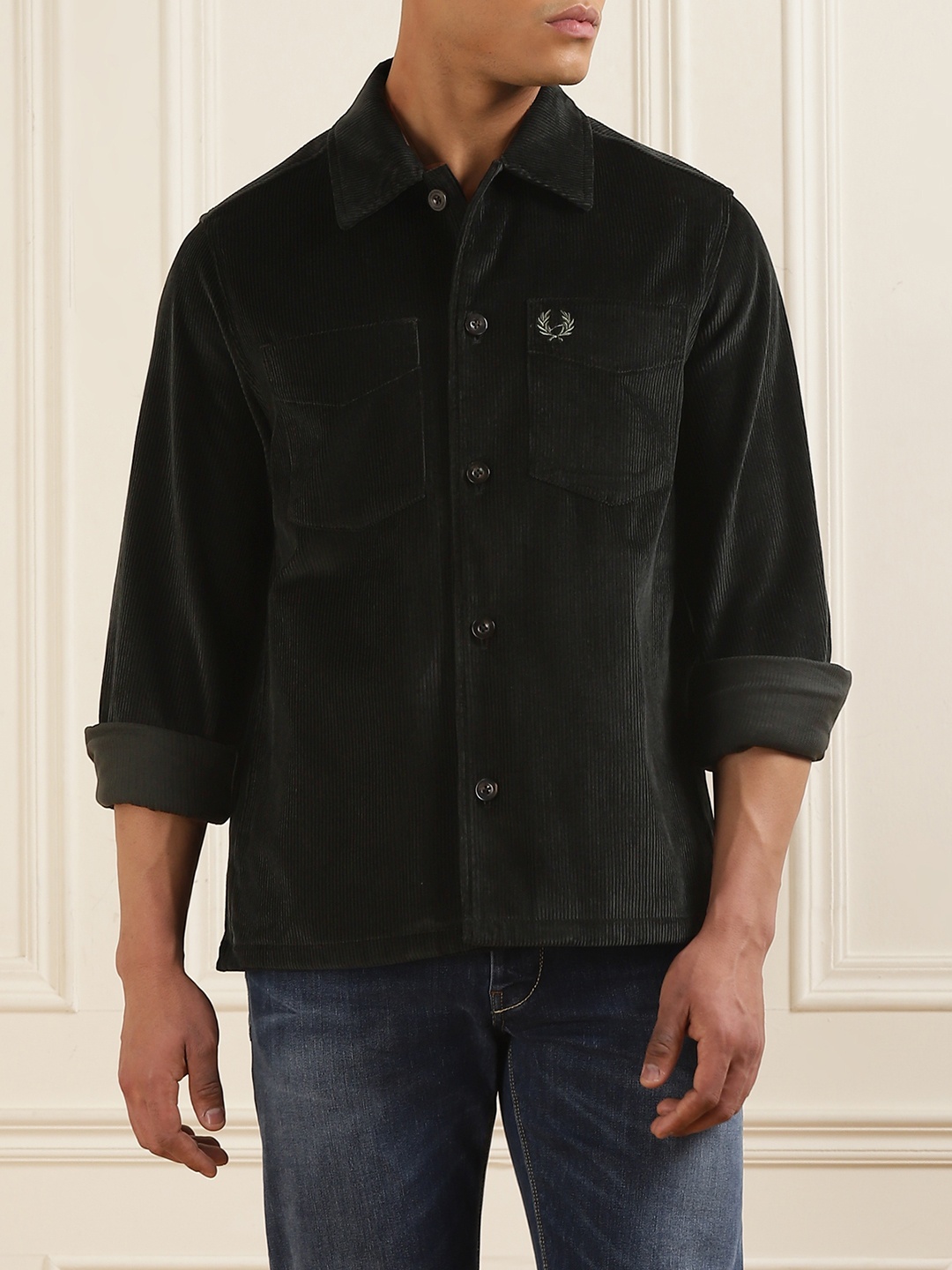 

Fred Perry Men Slim Fit Spread Collar Cotton Shirt, Green