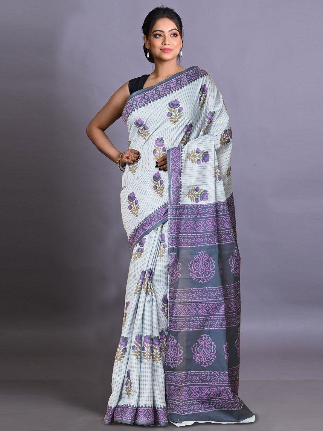 

Unnati Silks Floral Pure Cotton Handloom Block Print Saree, Grey