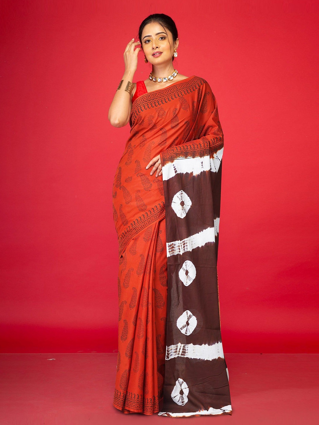 

Unnati Silks Paisley Pure Cotton Handloom Block Printed Saree, Orange