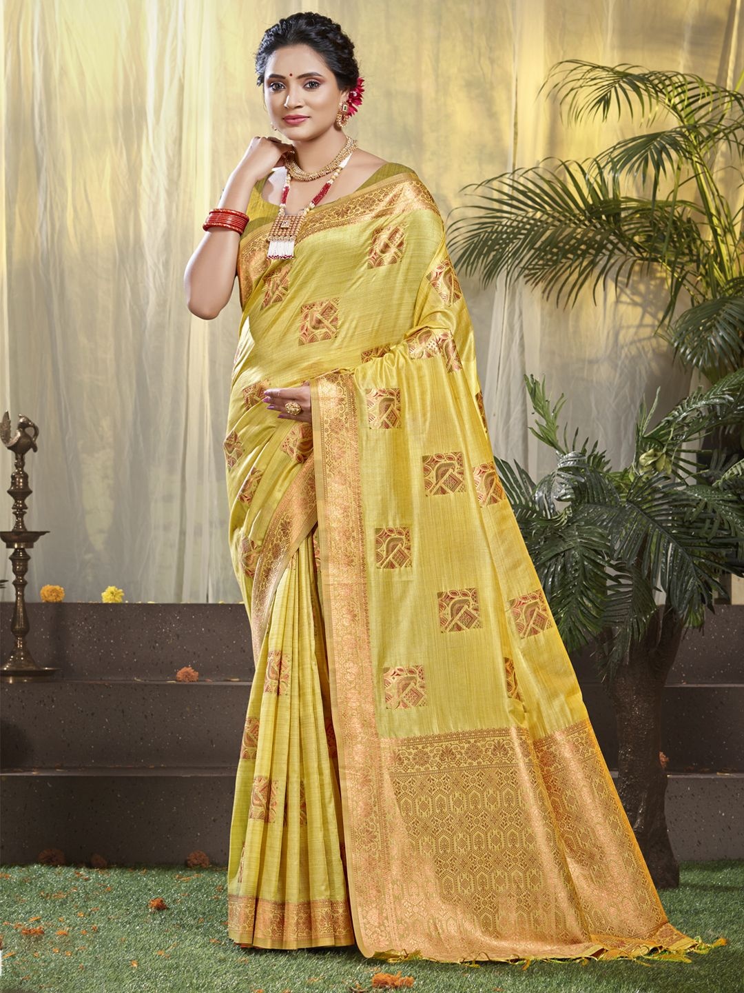 

SANGAM PRINTS Woven Design Zari Tussar Saree, Yellow