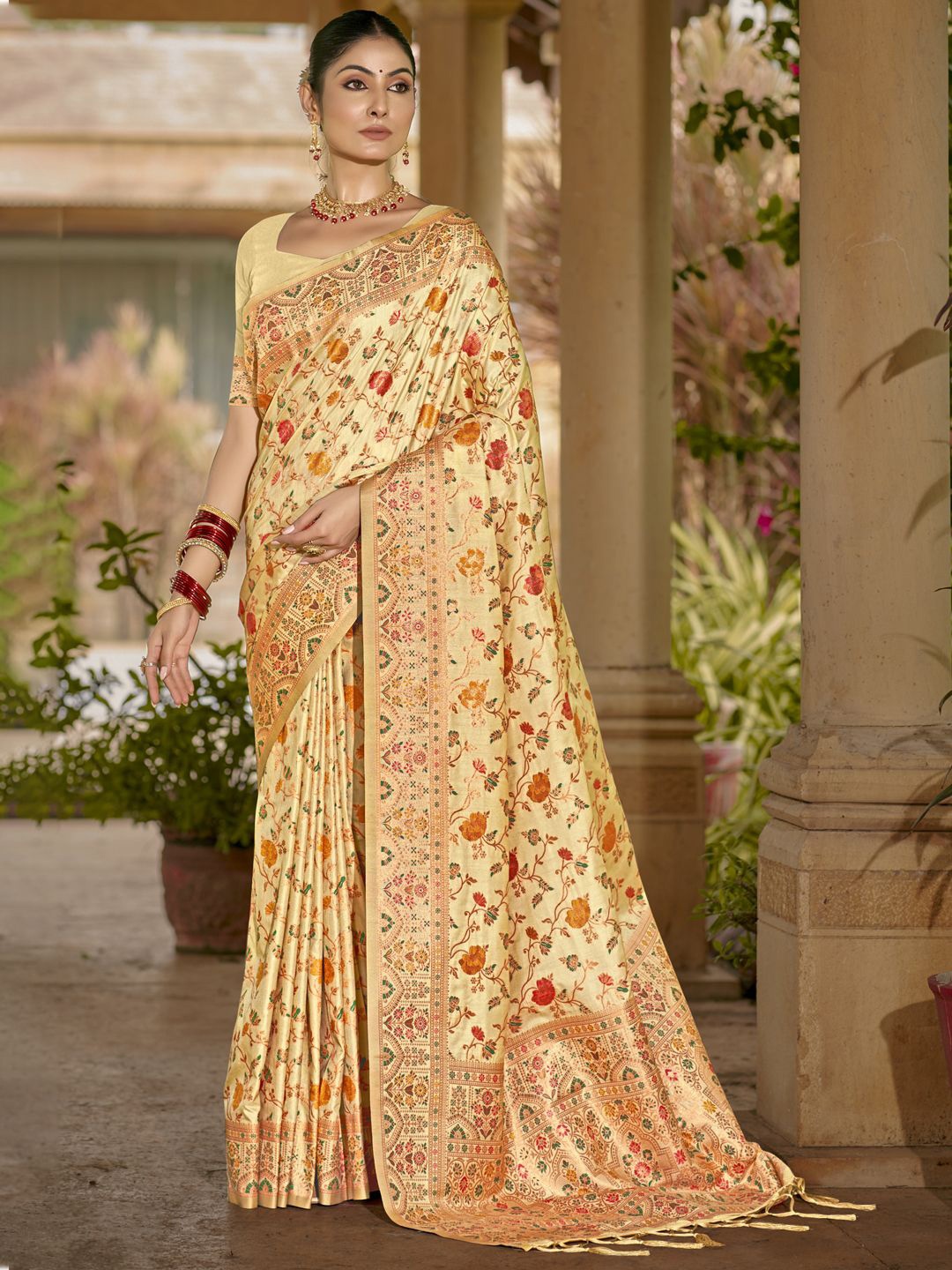 

SANGAM PRINTS Woven Design Zari Silk Tussar Saree, Beige