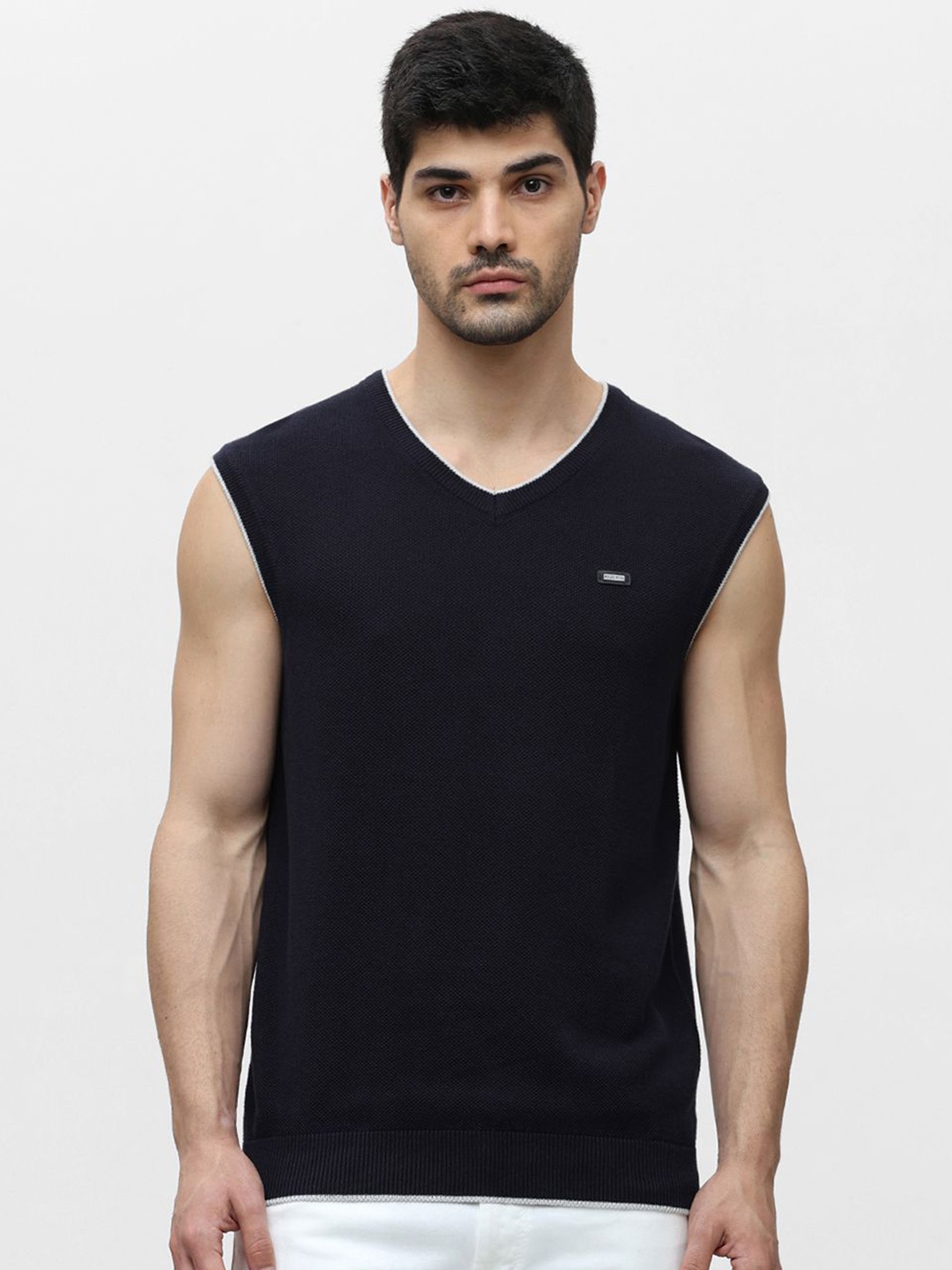 

Klub Fox Men Cotton V-Neck Sleeveless Sweater Vest, Navy blue