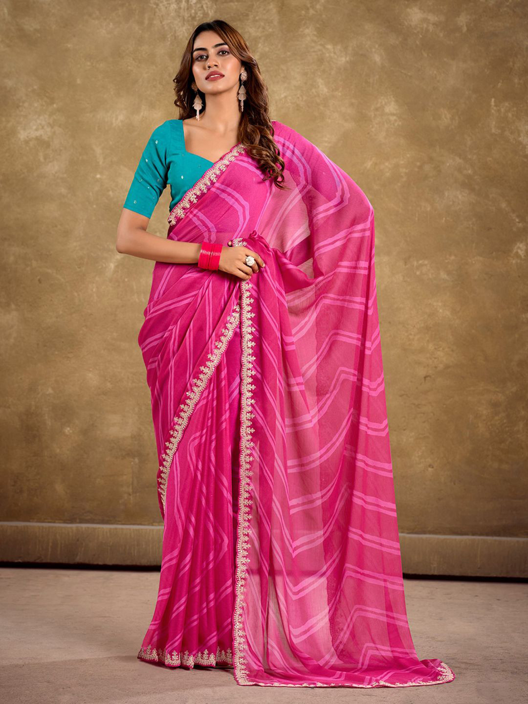 

Mitera Printed Striped Sequinned Saree, Pink