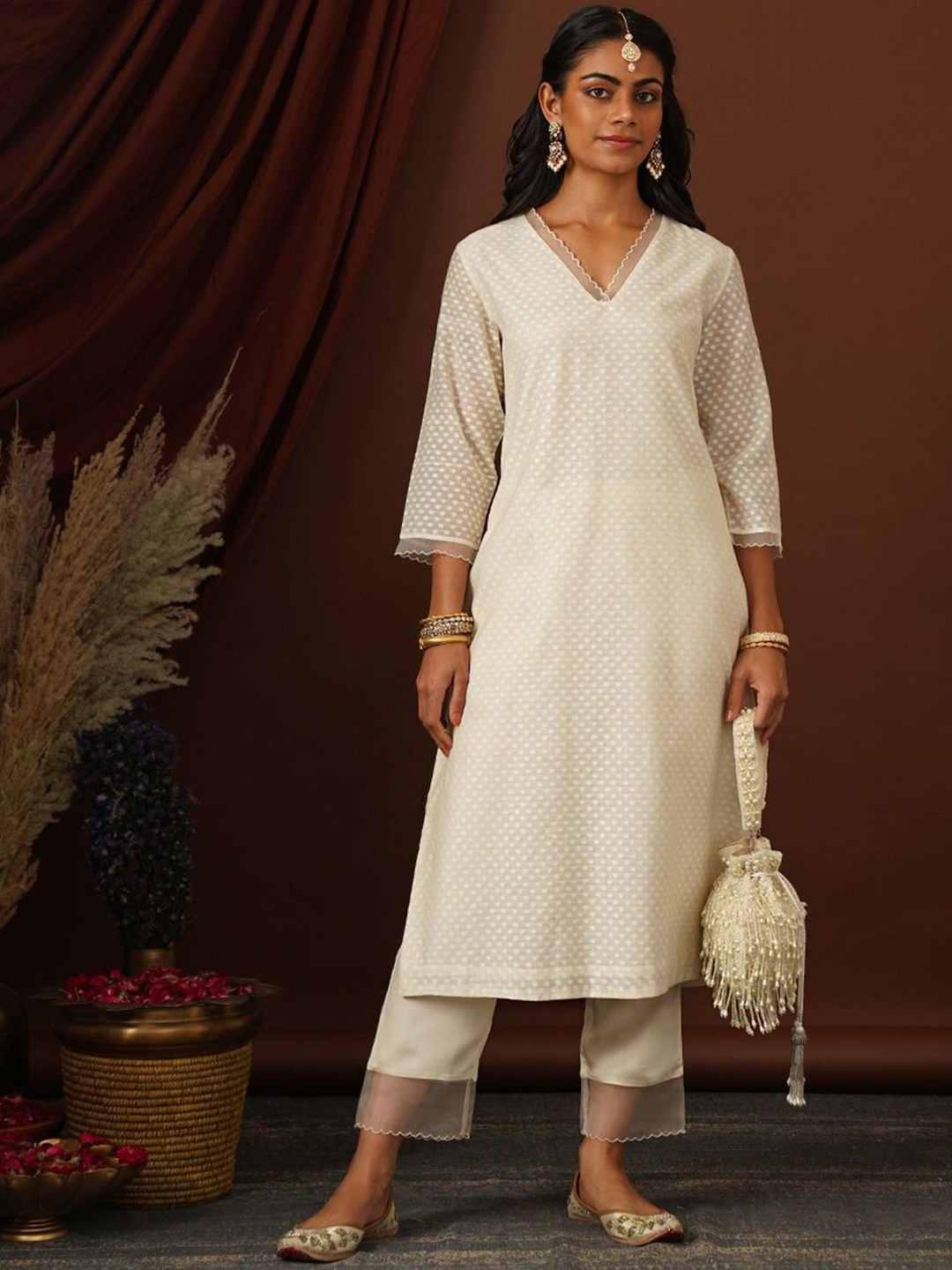 

JAYPORE Geometric Woven Design Regular Straight Kurta with Palazzos, Off white