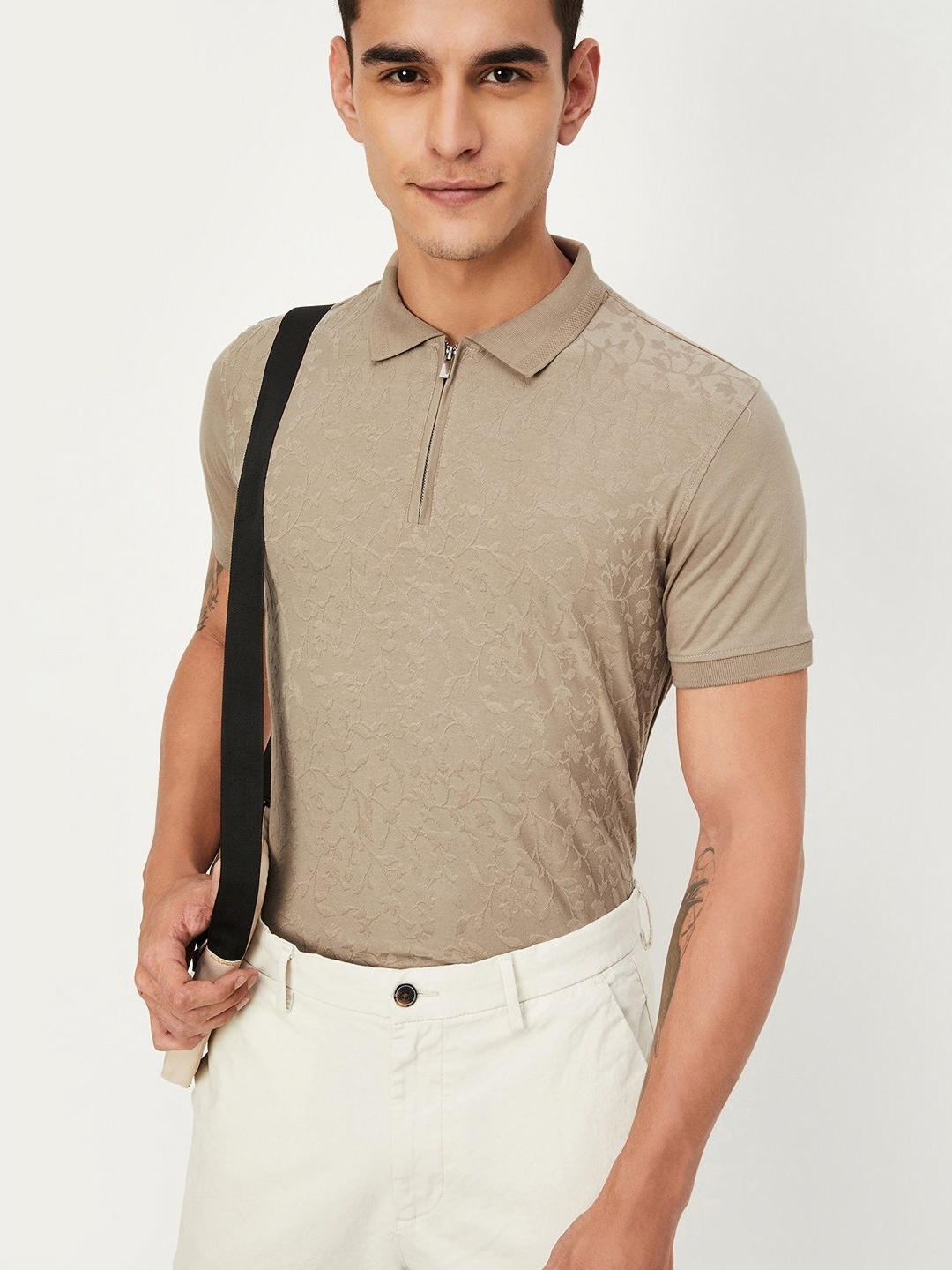 

max Men Solid Polo Collar Cotton T-shirt, Beige