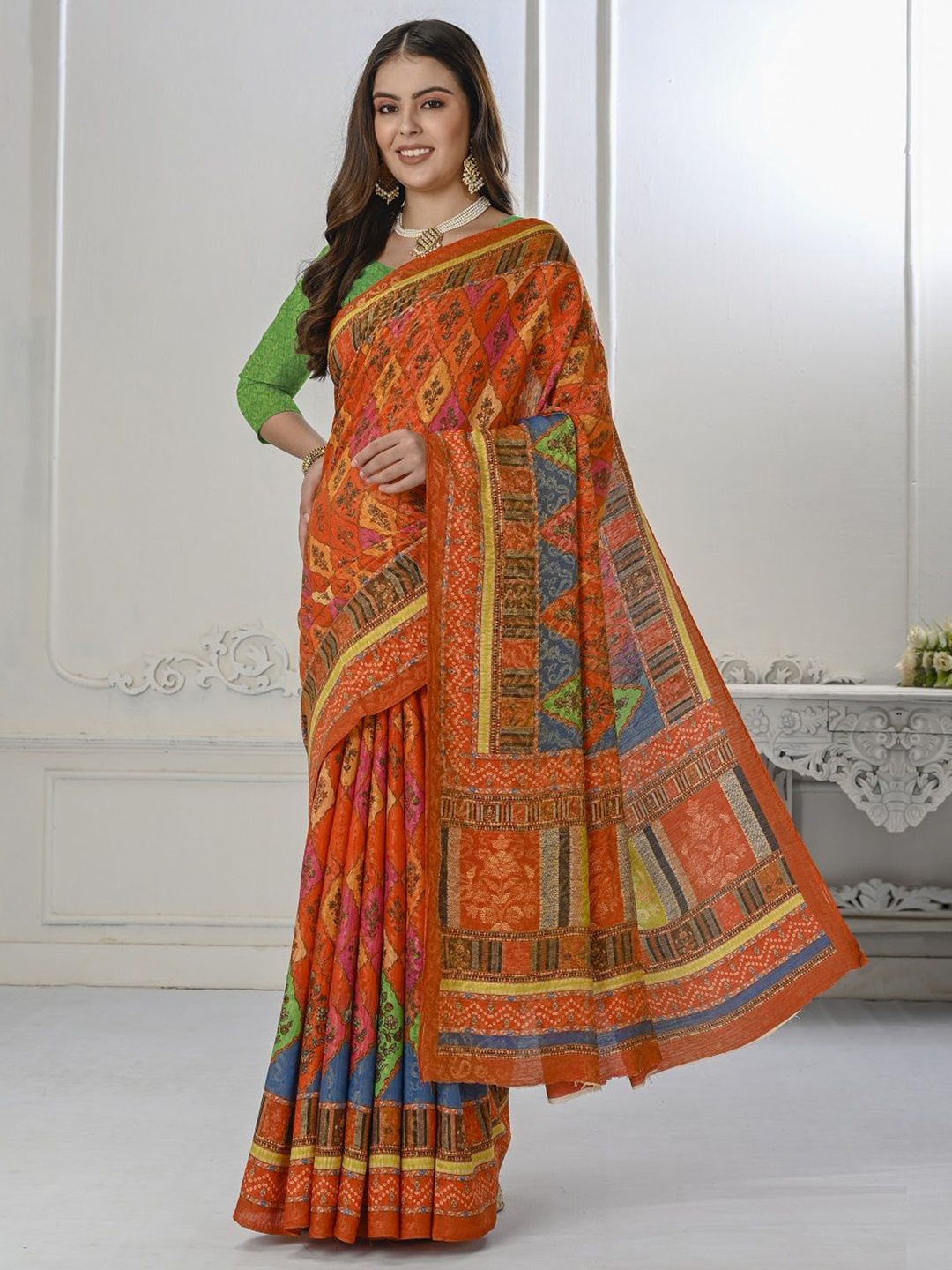 

JIVORA Ethnic Motifs Pure Silk Saree, Red