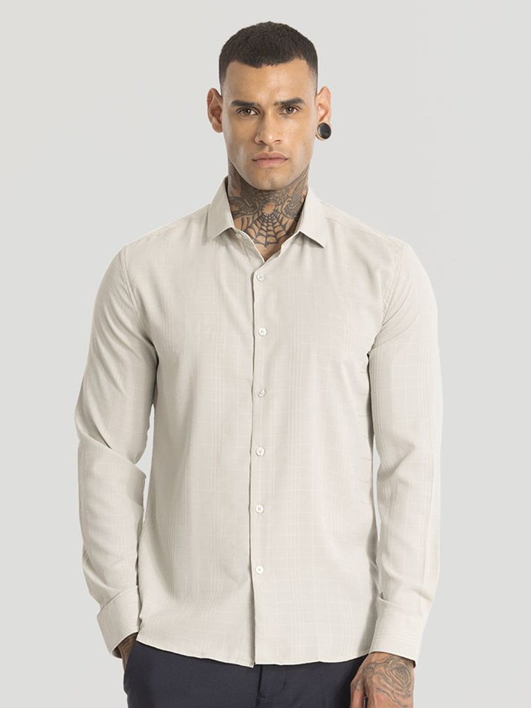 

Snitch Men Smart Spread Collar Textured Slim Fit Semiformal Shirt, Off white