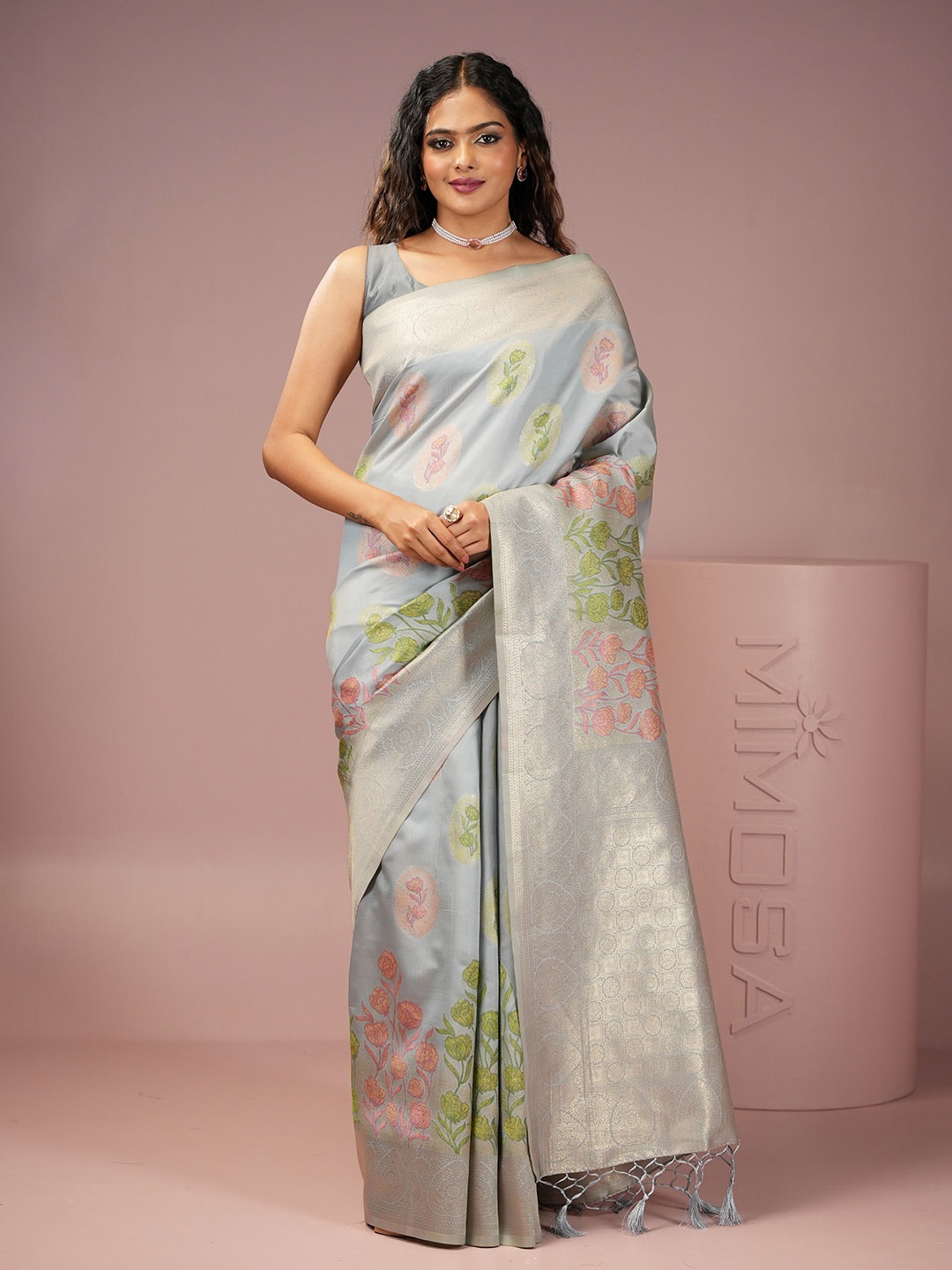 

Women MIMOSA Floral Zari Art Silk Banarasi Saree With Blouse Piece, Grey