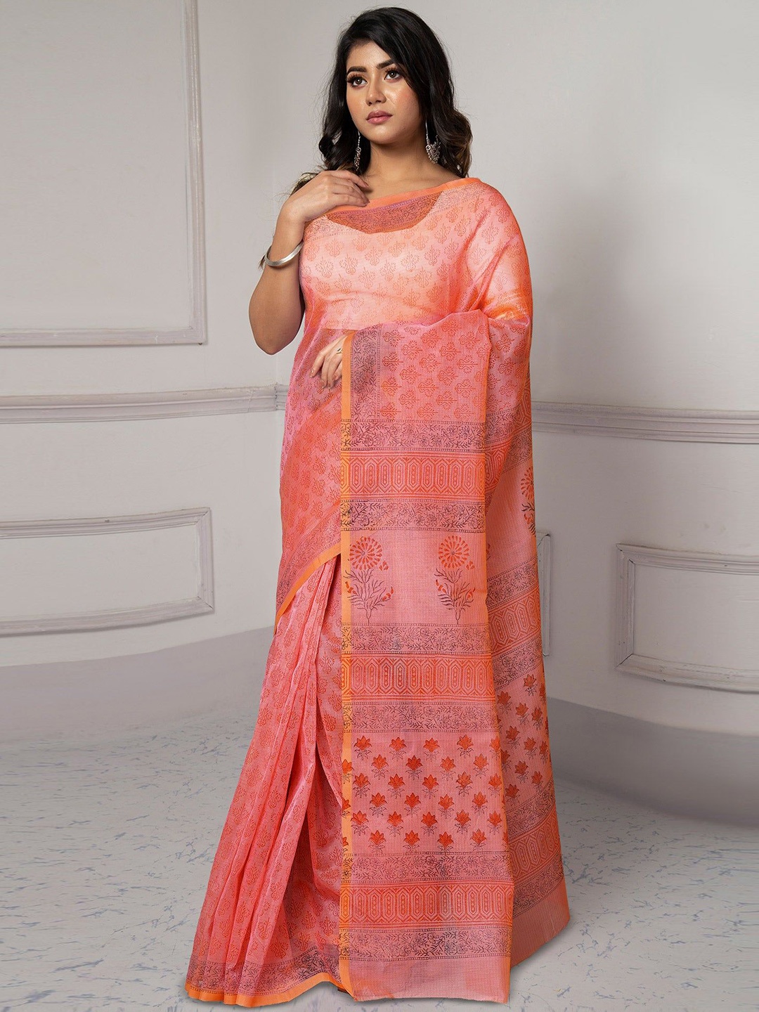 

Unnati Silks Floral Supernet Handloom Block Print Saree, Pink