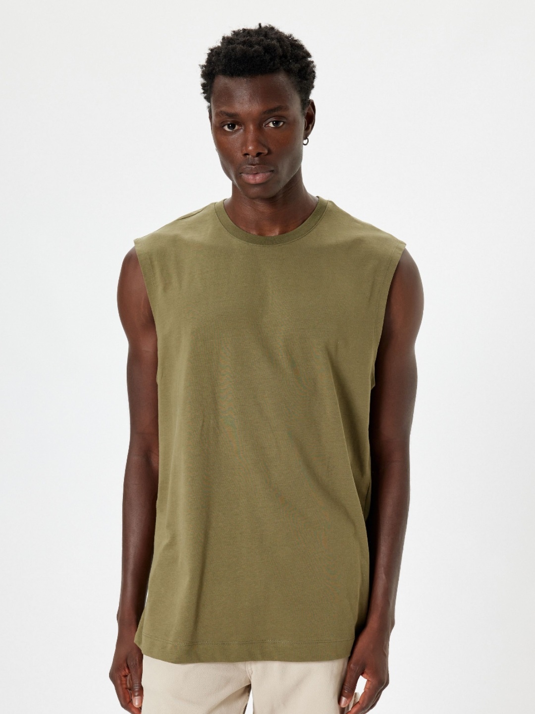 

Koton Men Solid Round Neck Cotton T-shirt, Green