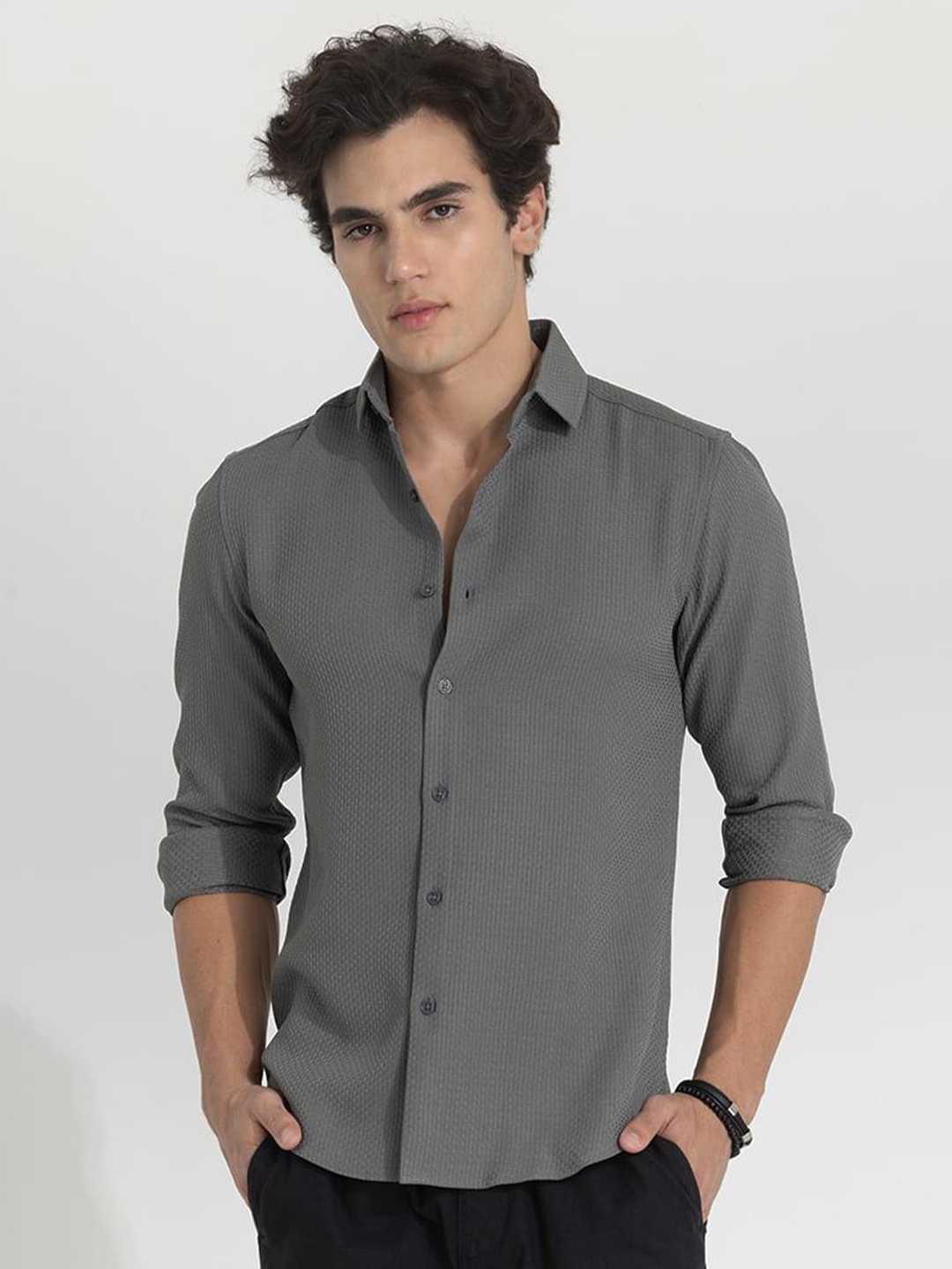 

Snitch Men Smart Spread Collar Solid Slim Fit Casual Shirt, Grey