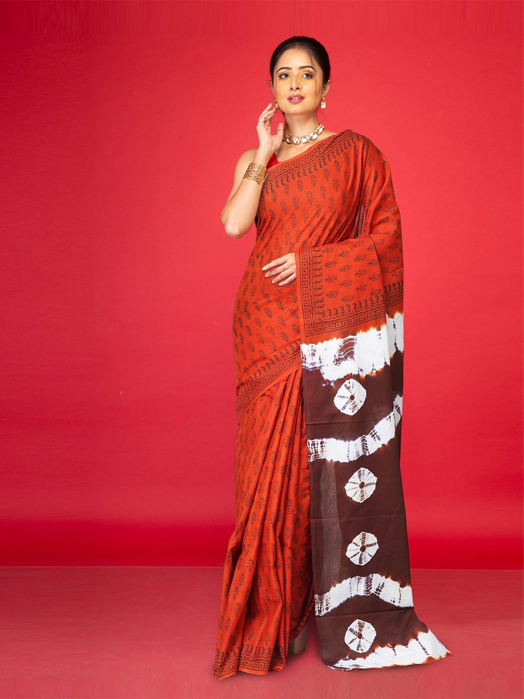 

Unnati Silks Floral Printed Pure Cotton Handloom Block Print Saree, Orange