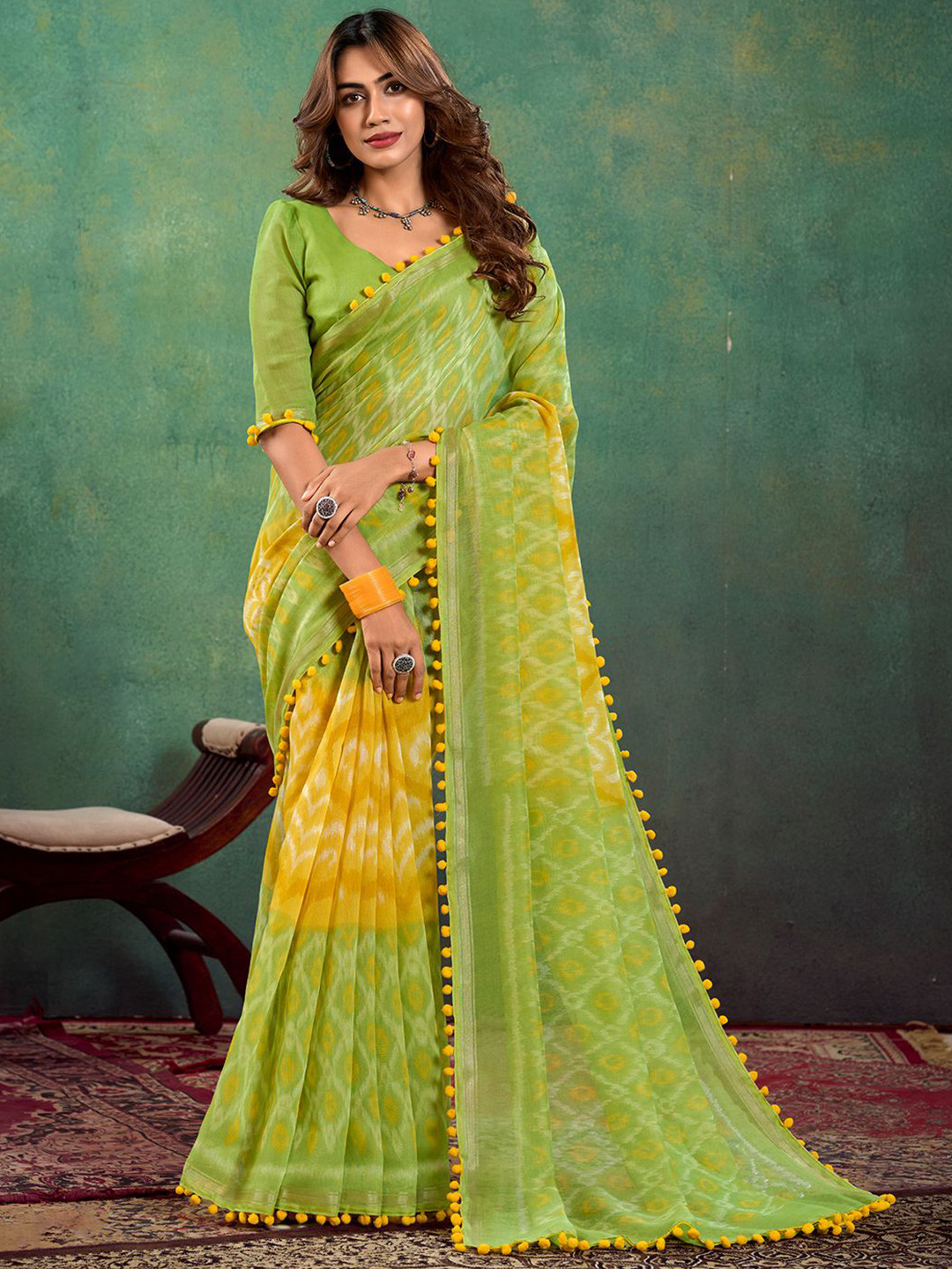 

Panzora Geometric Printed Saree, Green