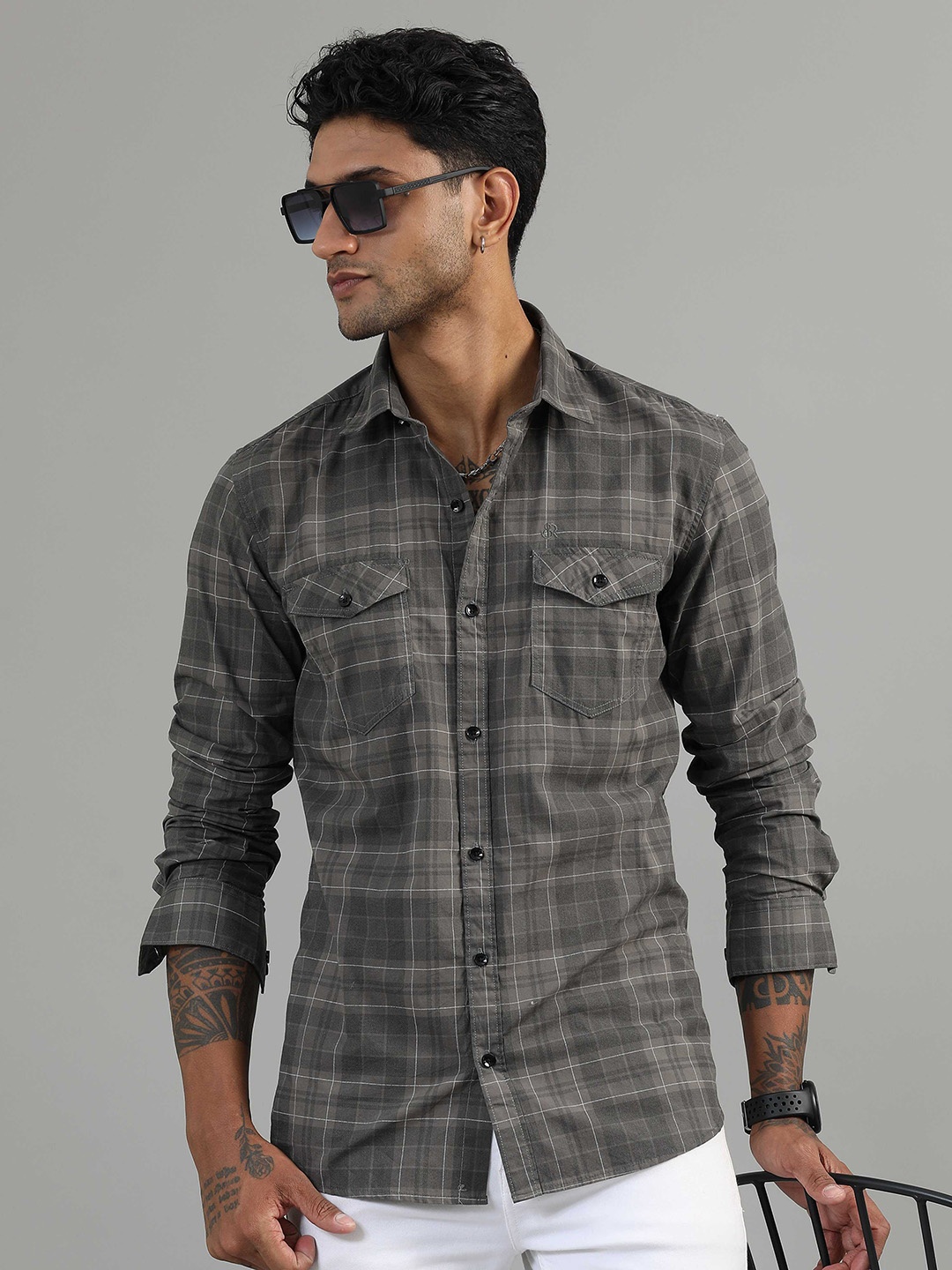 

SORATIA Men Spread Collar Checked Cotton Casual Shirt, Grey melange