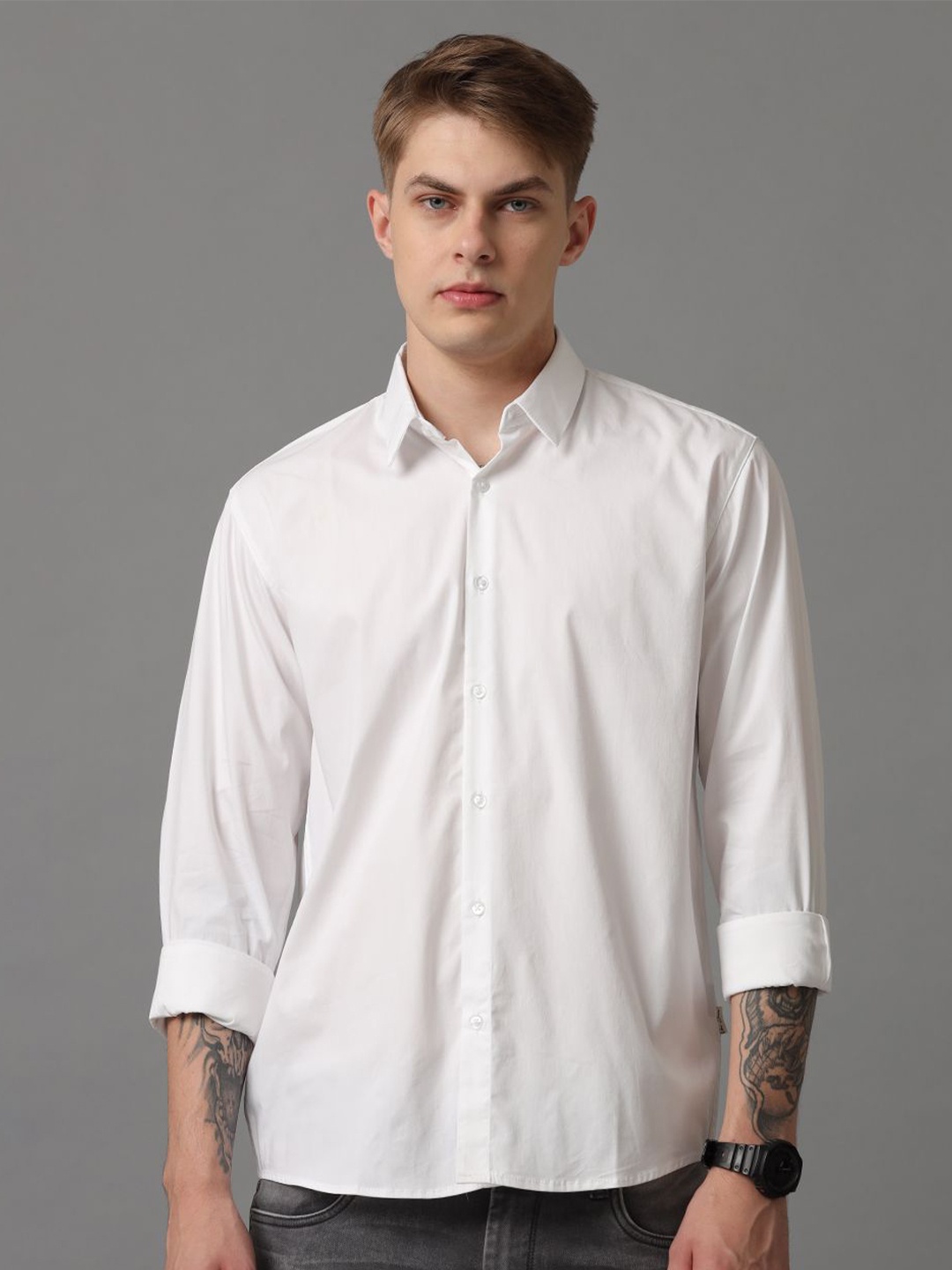 

Voi Jeans Men Spread Collar Solid Cotton Casual Shirt, White