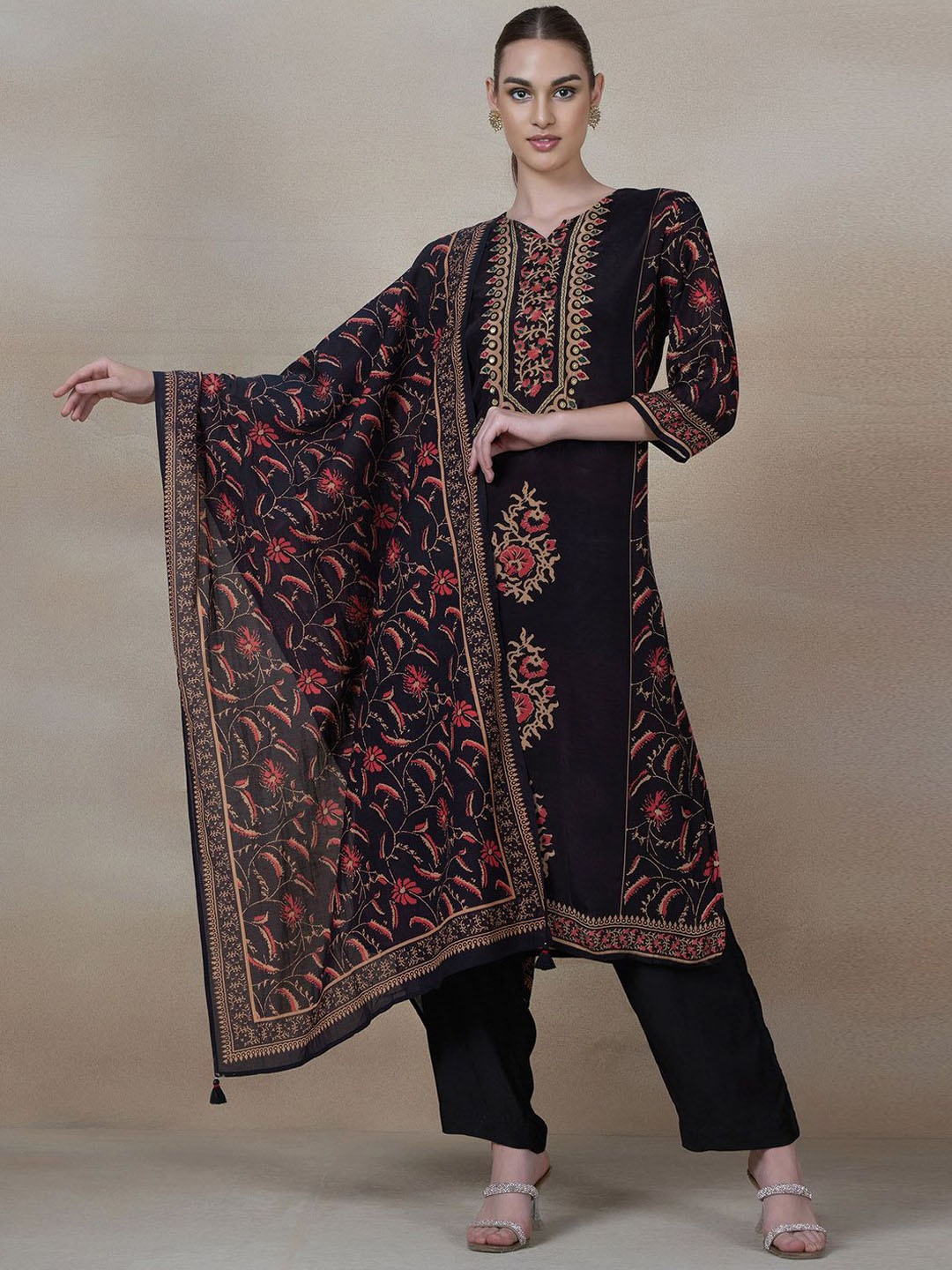 

Rang by Indya Women Ethnic Motifs Printed Regular Kurta with Trousers & With Dupatta, Black