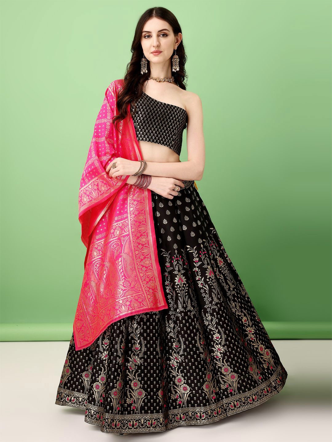 

SWAMI STUDIO Ready to Wear Lehenga & Unstitched Blouse With Dupatta, Black