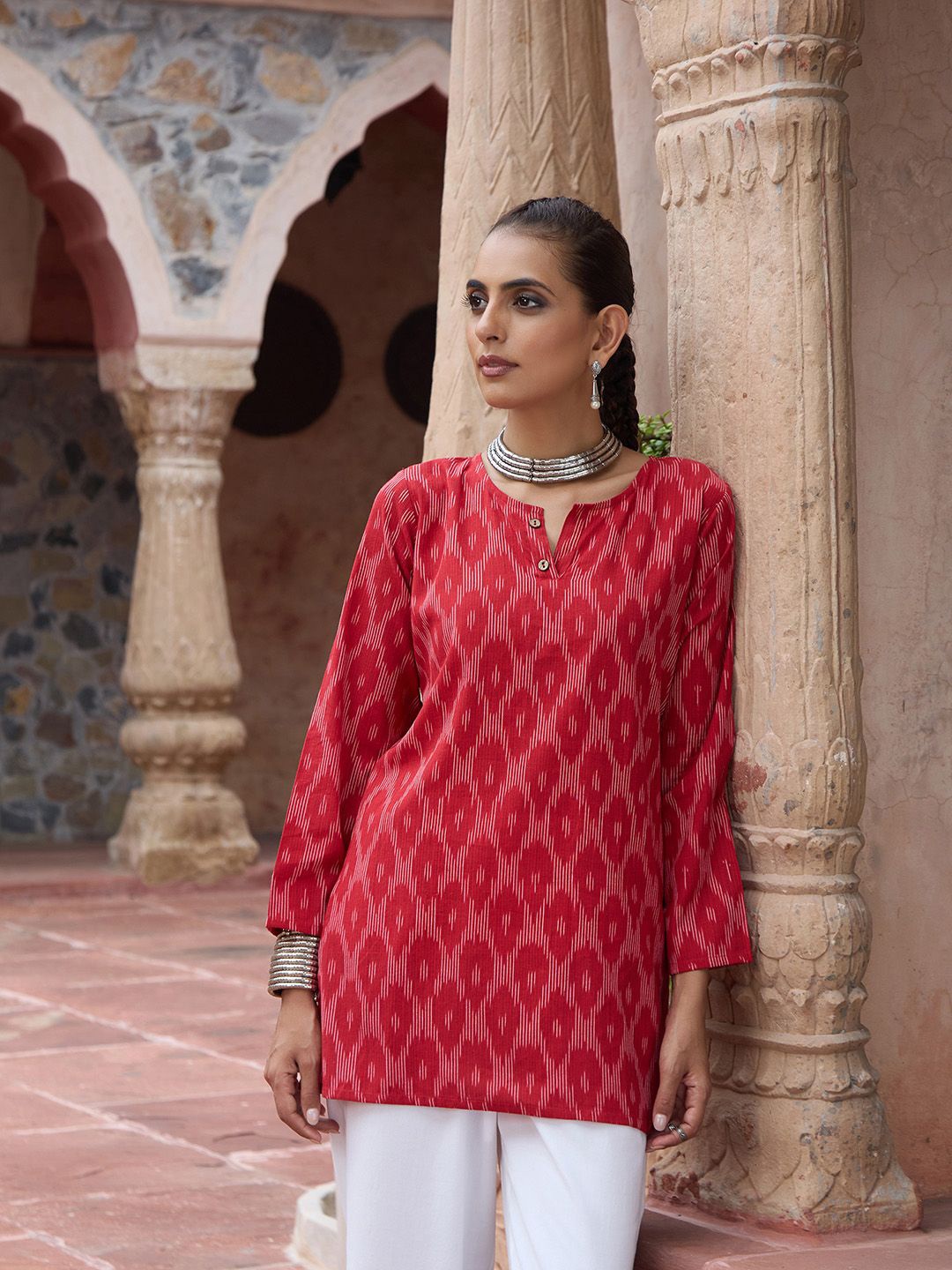 

HOC Crafts Ikkat Woven Short Kurta, Red