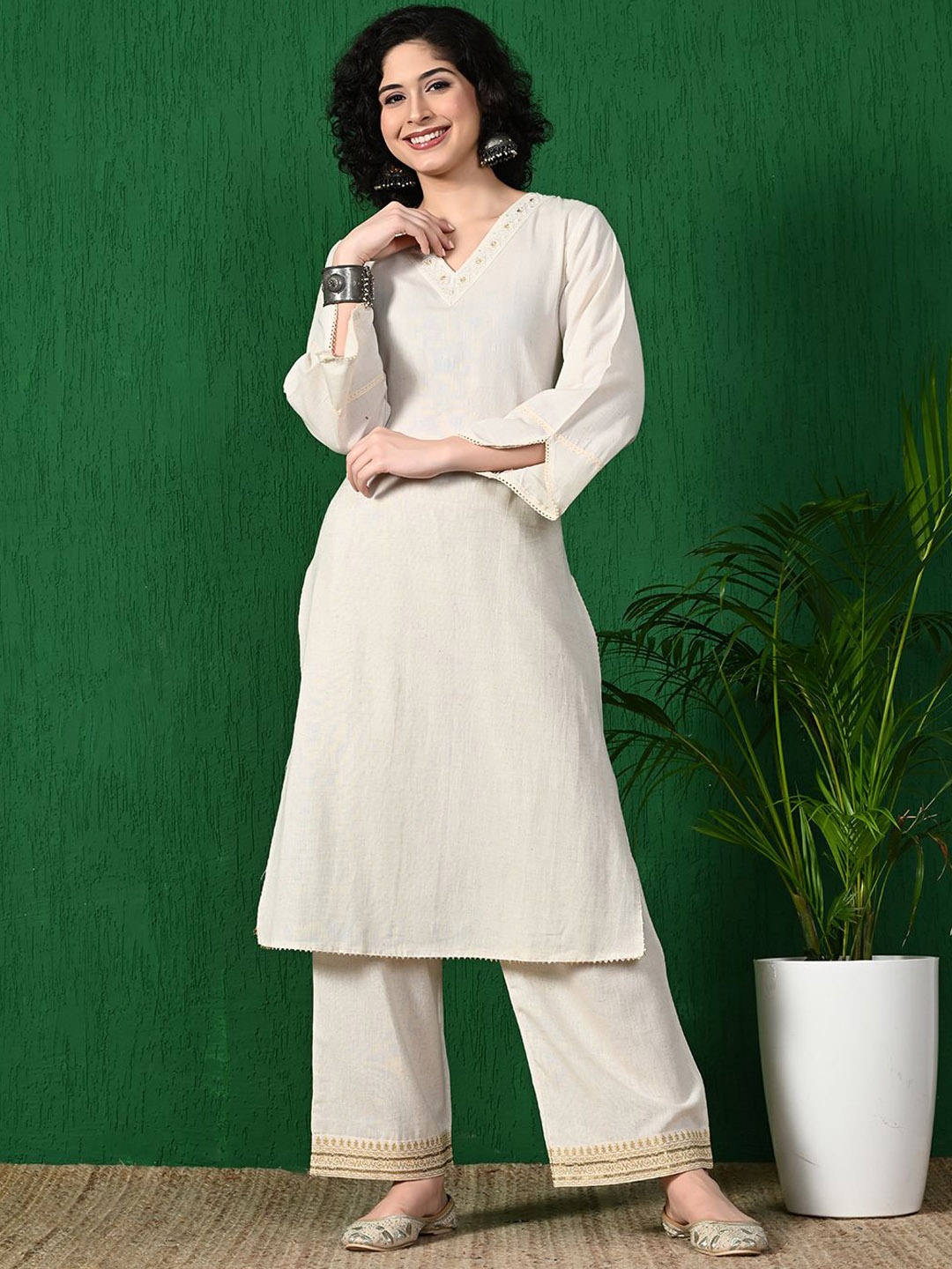 

Sangria Embroidered Pure Cotton A-Line Kurta, Off white