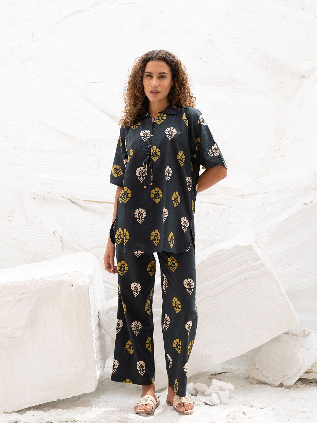 

SANSKRUTIHOMES Printed Pure Cotton Tunic & Trousers, Olive