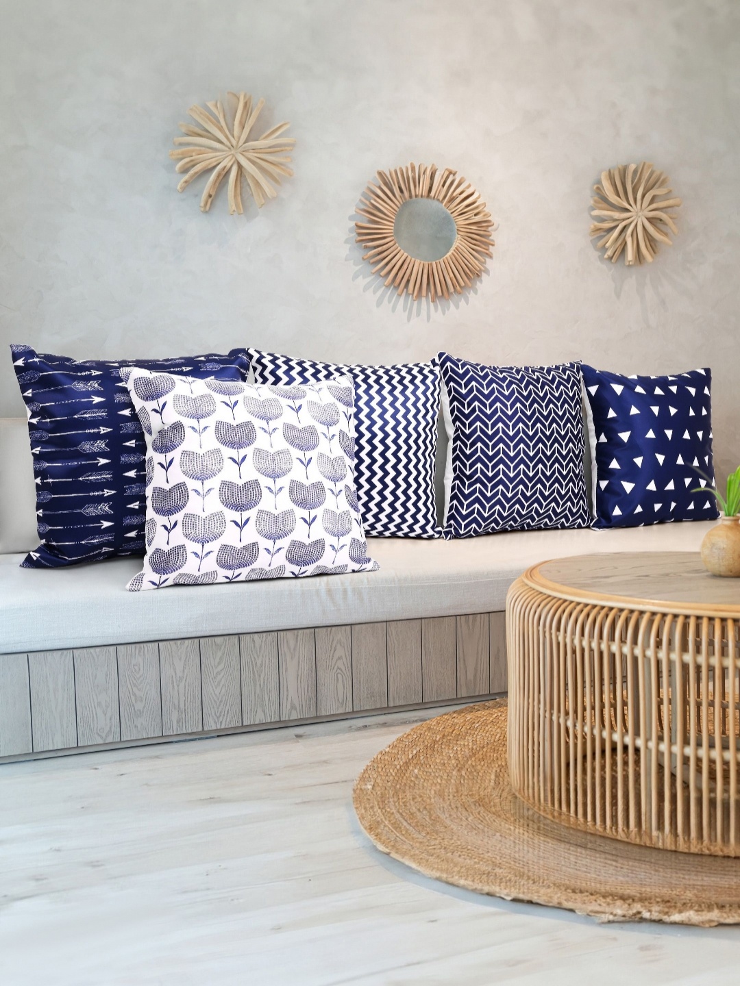 

Vendola Blue & White 5 Pieces Geometric Satin Square Cushion Covers
