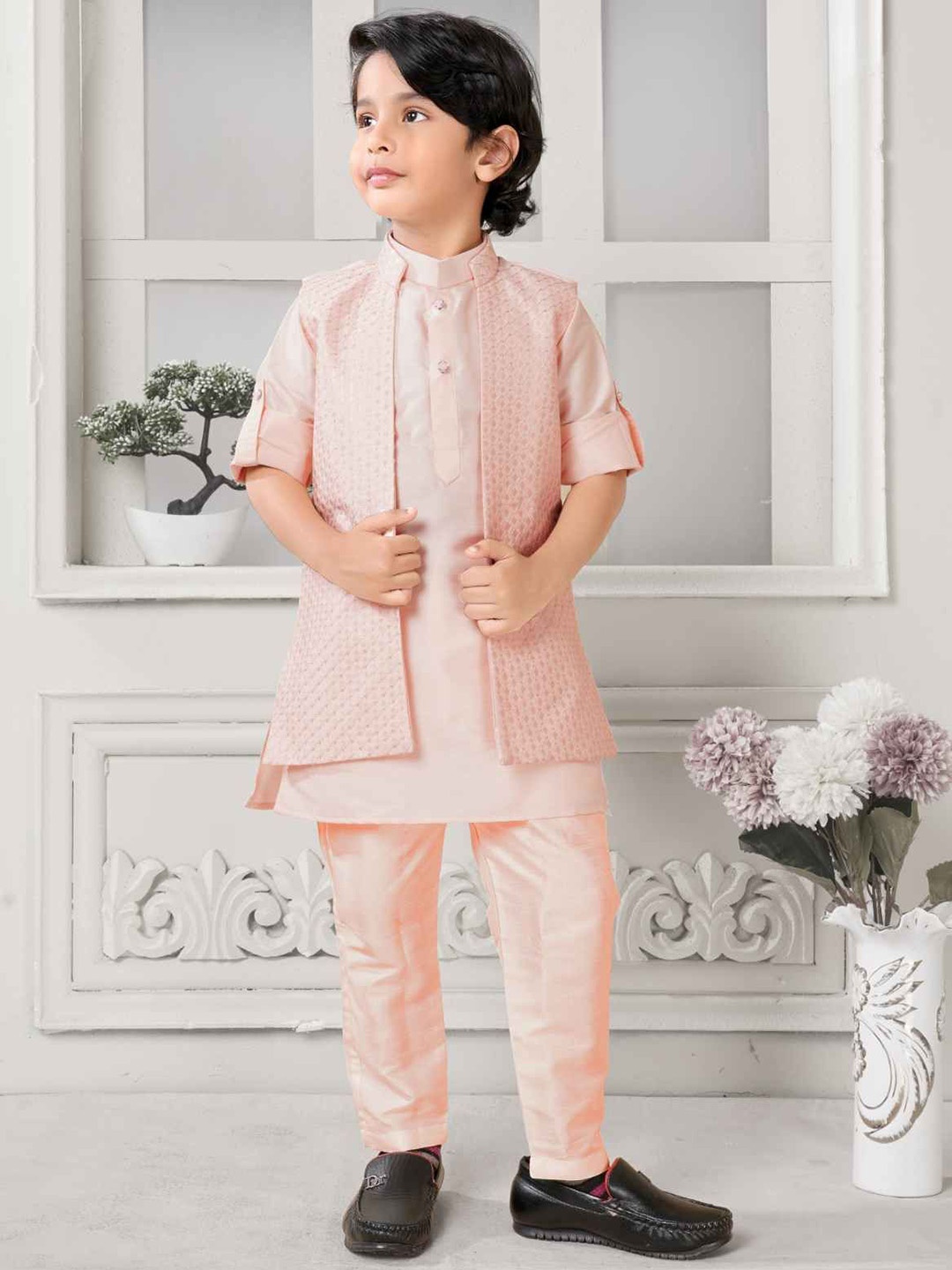 

Lagorii Boys Mandarin Collar Pure Silk Kurta with Trousers, Peach