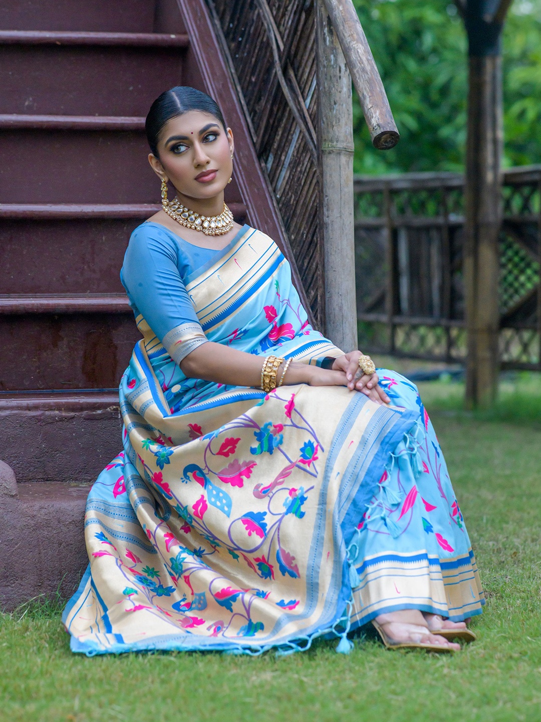 

Kandora Ethnic Motifs Woven Design Zari Pure Silk Banarasi Saree, Blue