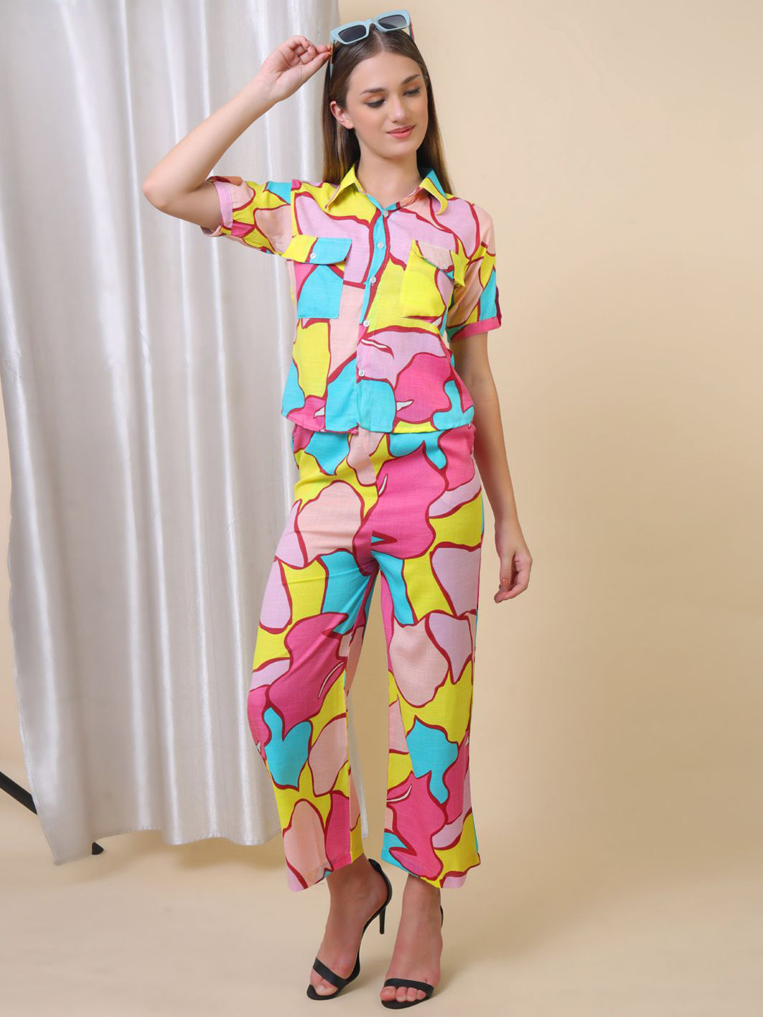 

Xivir Printed Shirt With Trousers Co-Ords, Pink