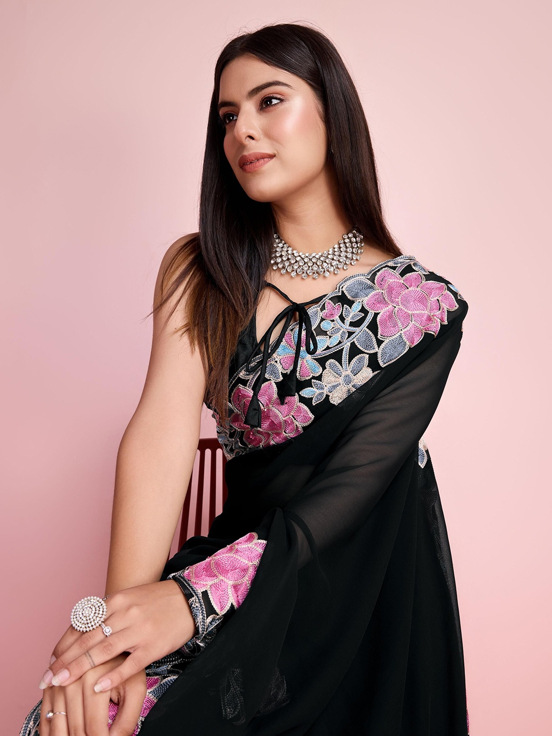 

VAIRAGEE Solid Embroidered Ready to Wear Saree, Black