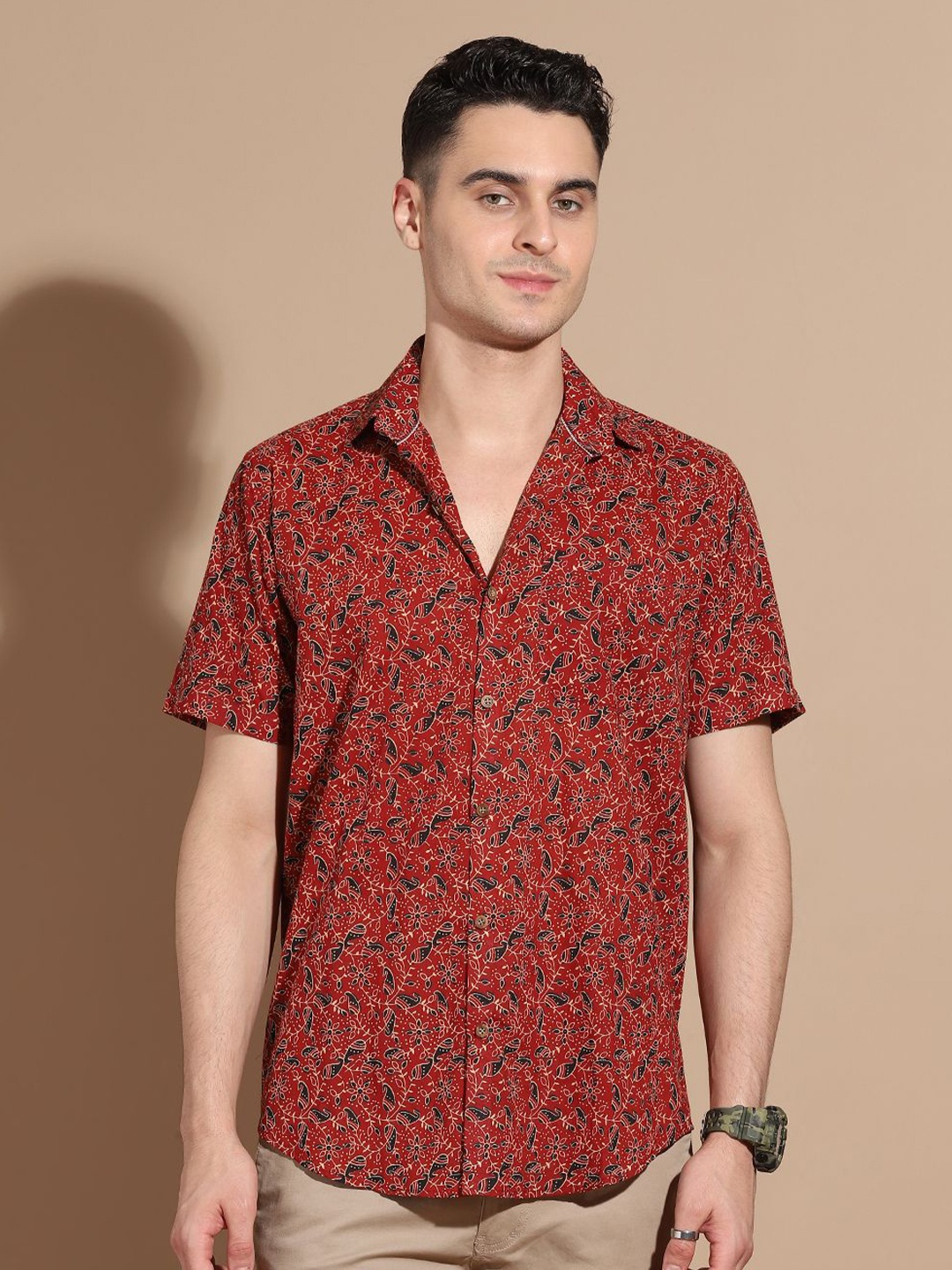 

Anouk Men Smart Cutaway Collar Floral Printed Cotton Casual Shirt, Maroon