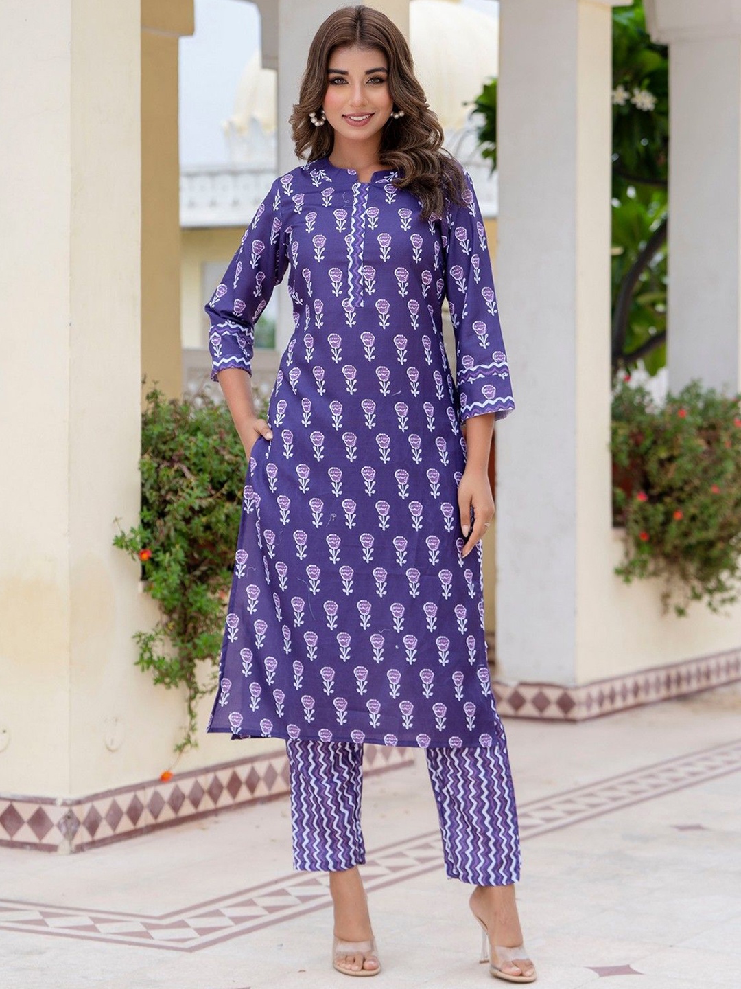 

KALINI Women Floral Printed Regular Kurta with Trousers, Purple